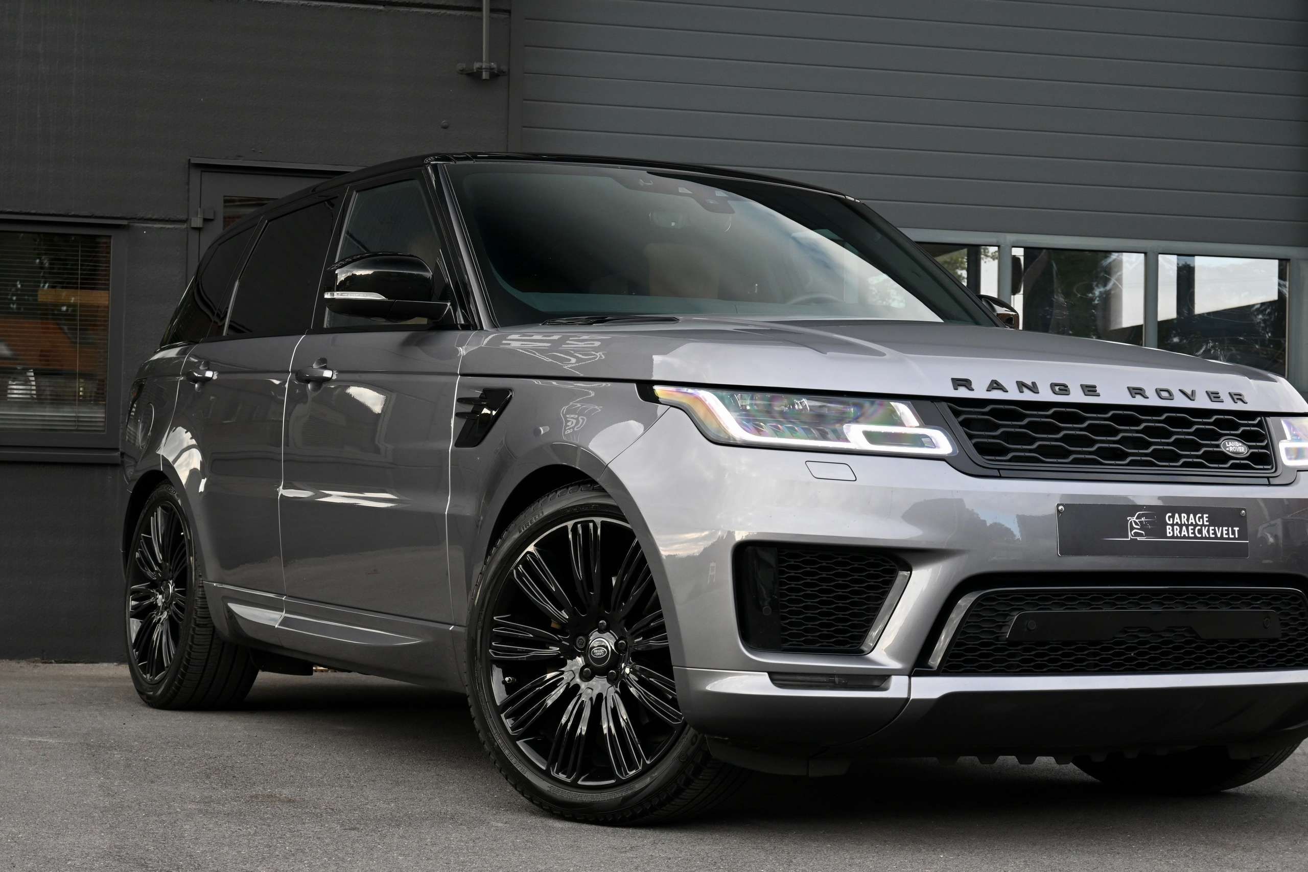 Land Rover - Range Rover Sport