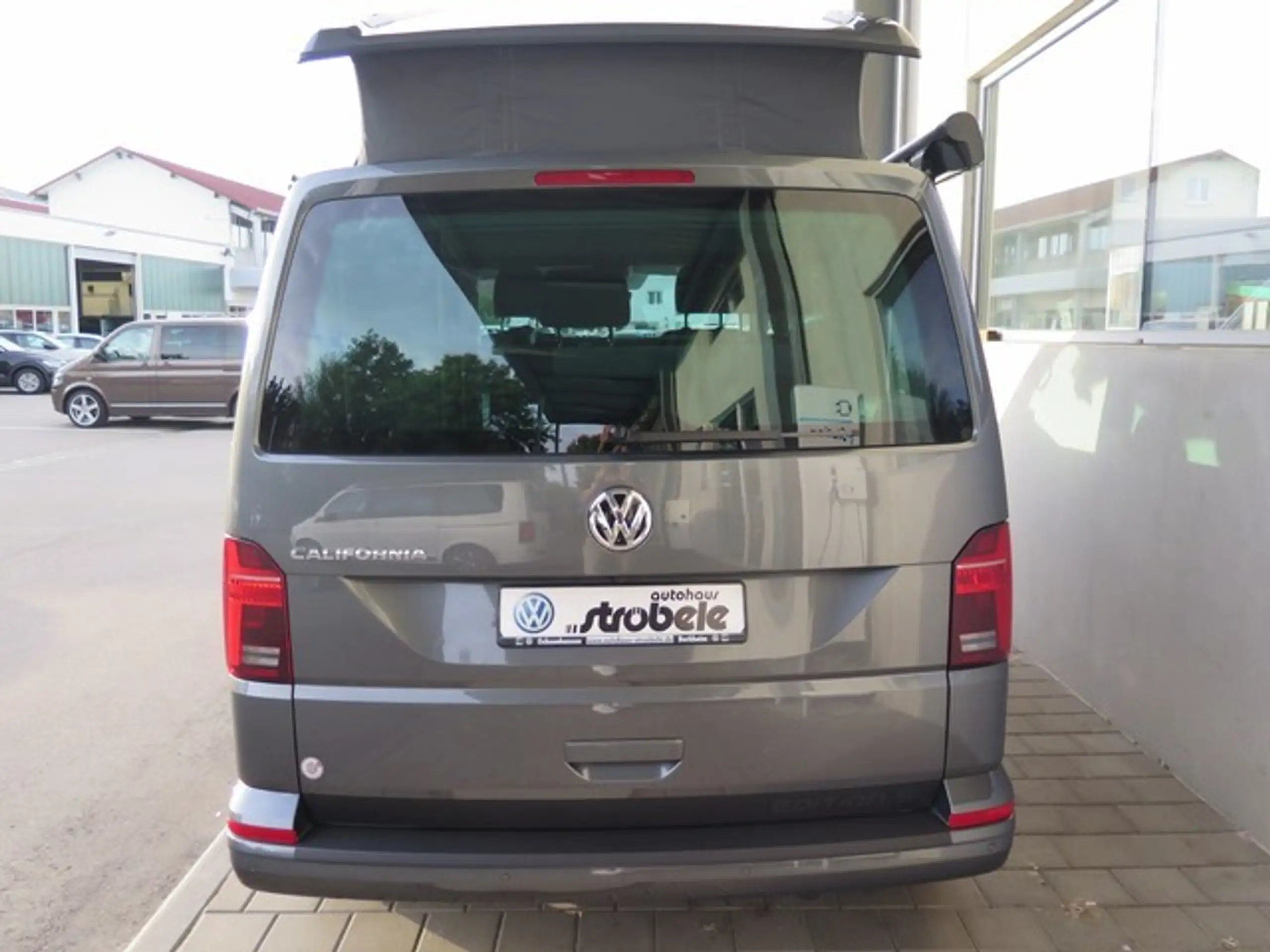 Volkswagen - T6.1 California