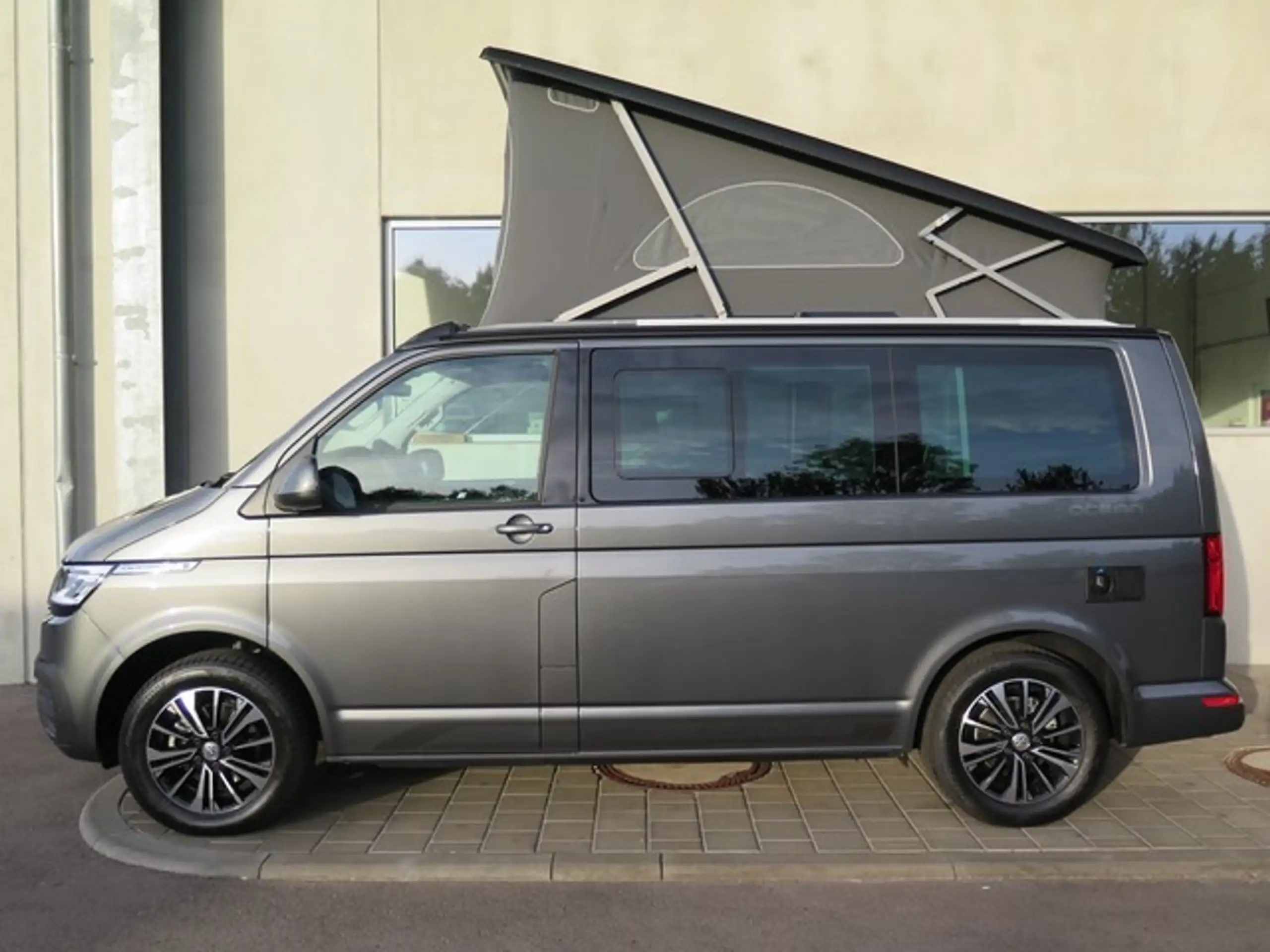 Volkswagen - T6.1 California