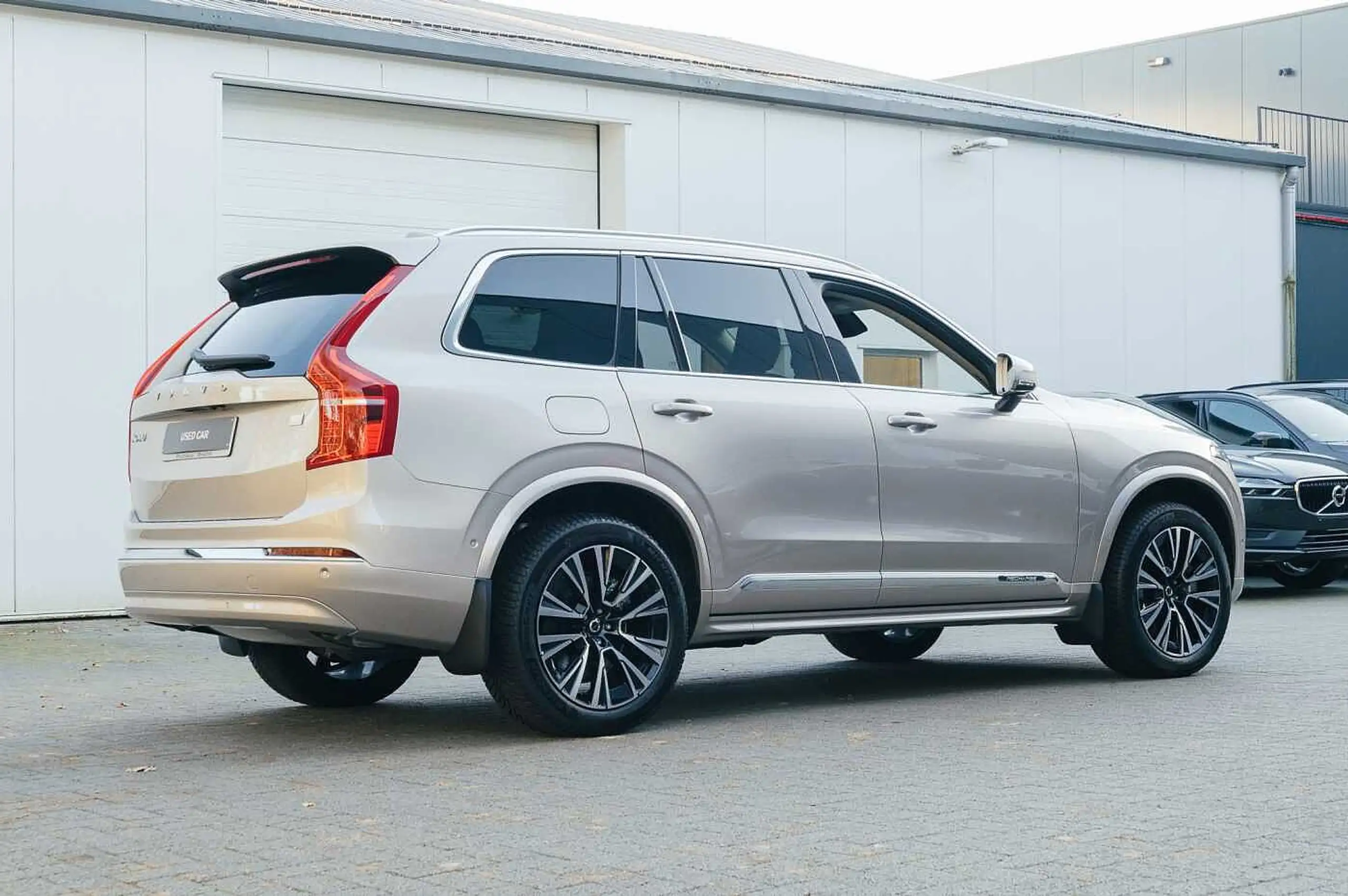 Volvo - XC90