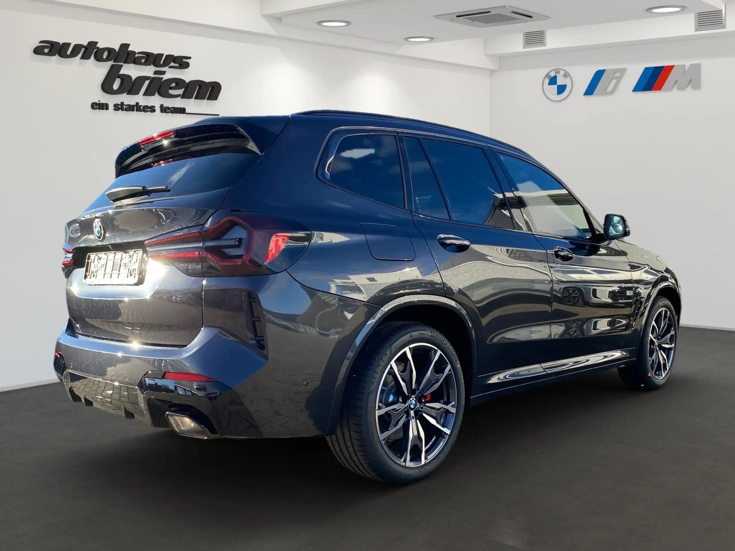 BMW - X3