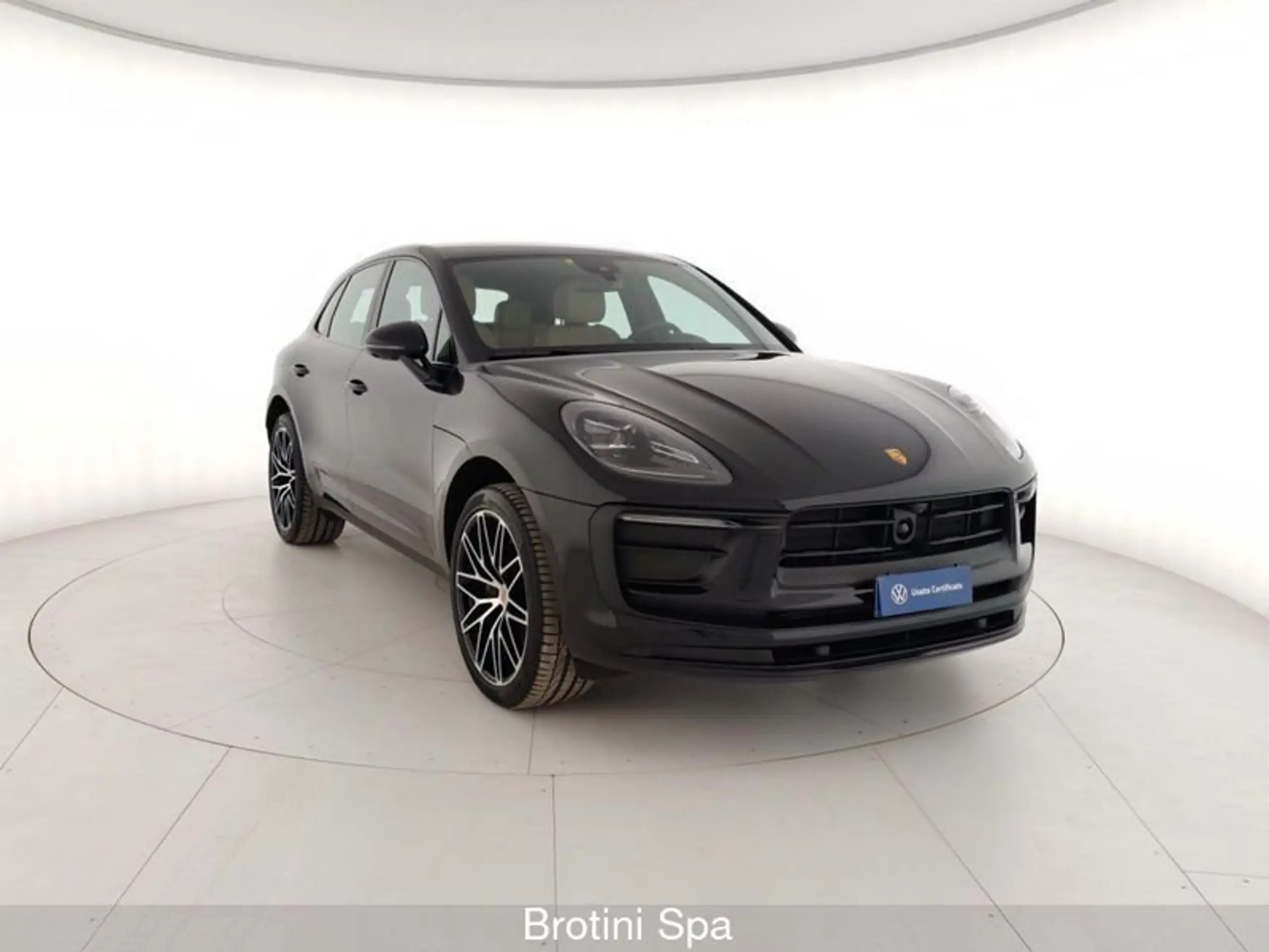 Porsche - Macan