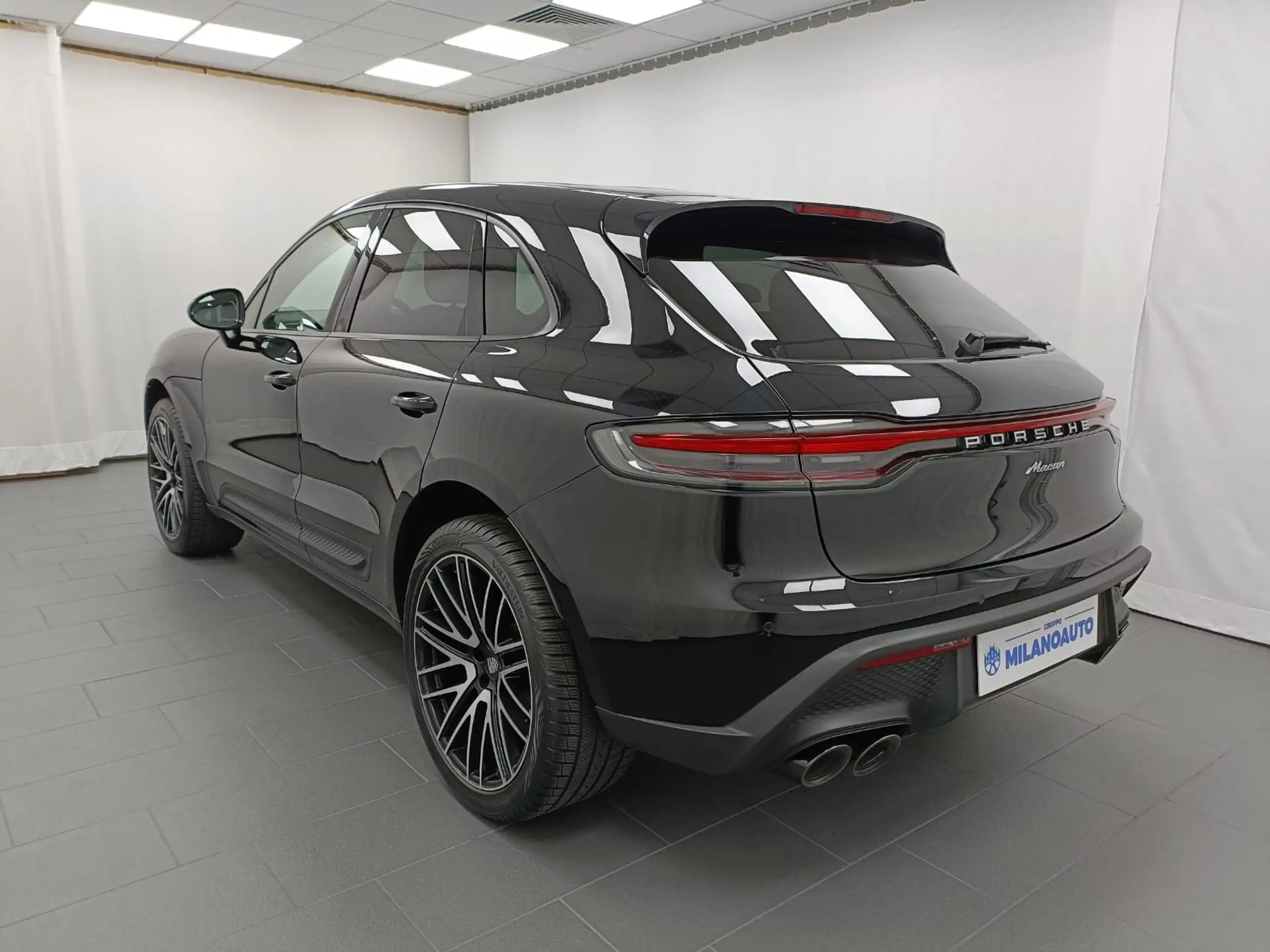 Porsche - Macan