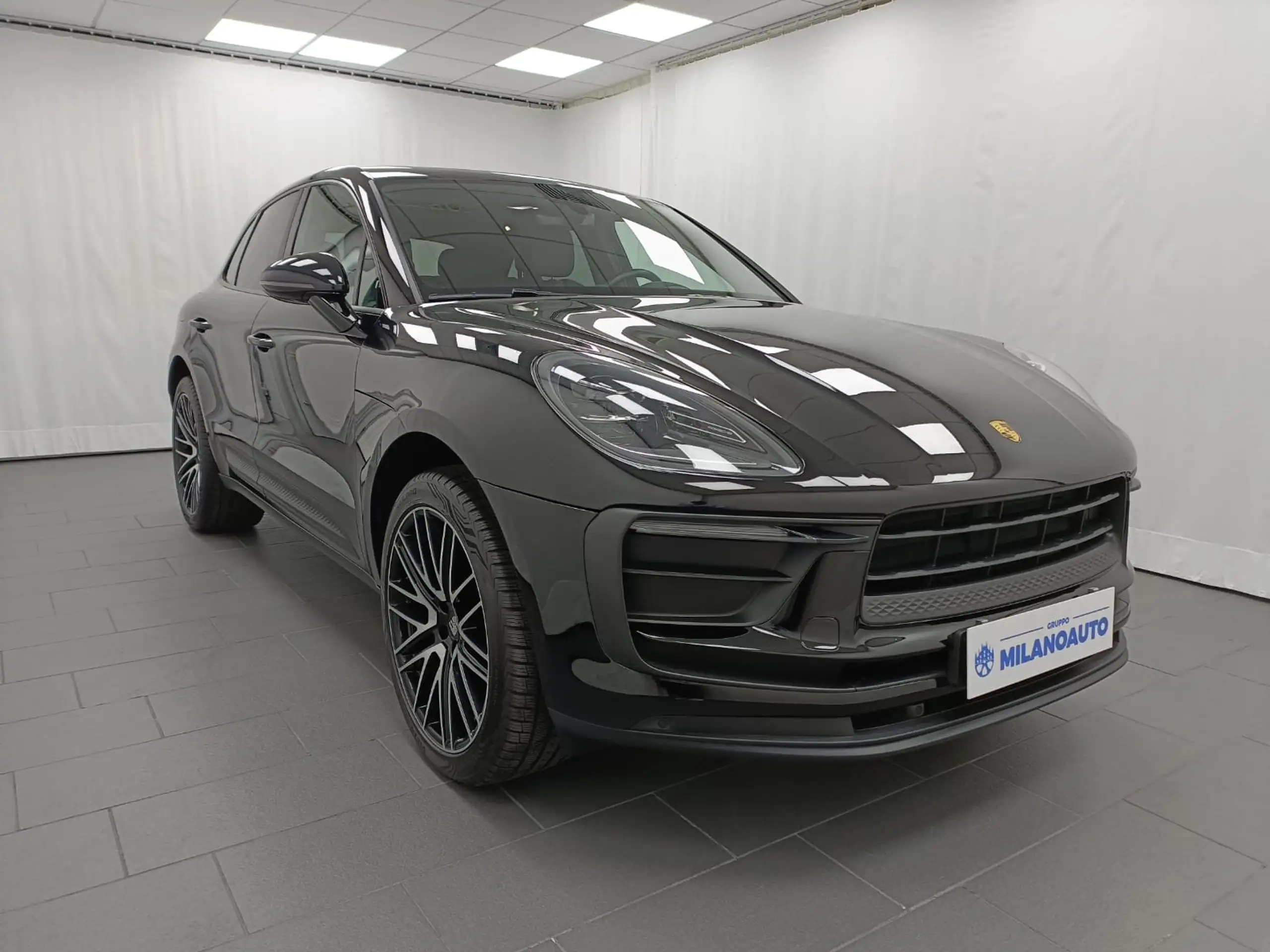 Porsche - Macan