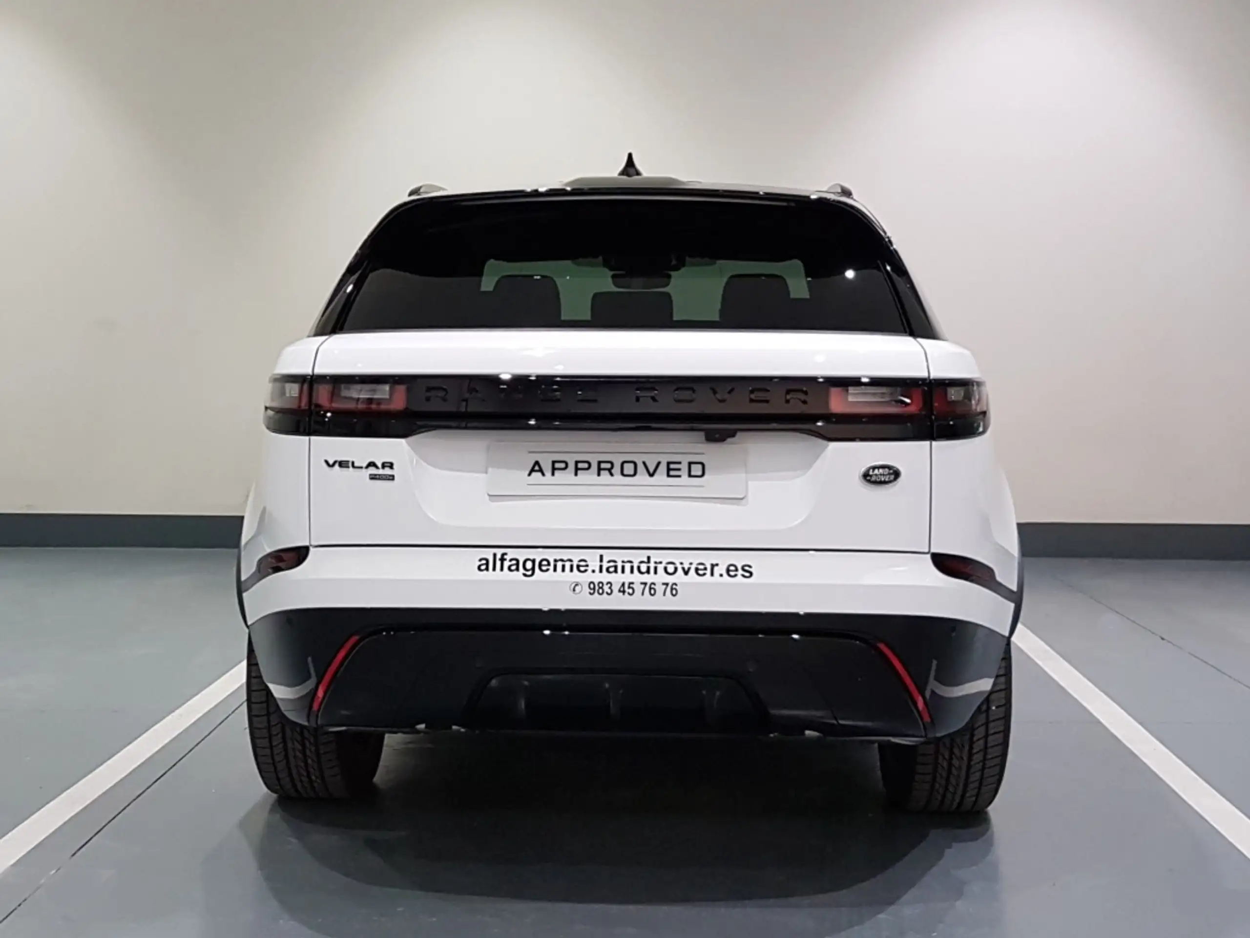 Land Rover - Range Rover Velar