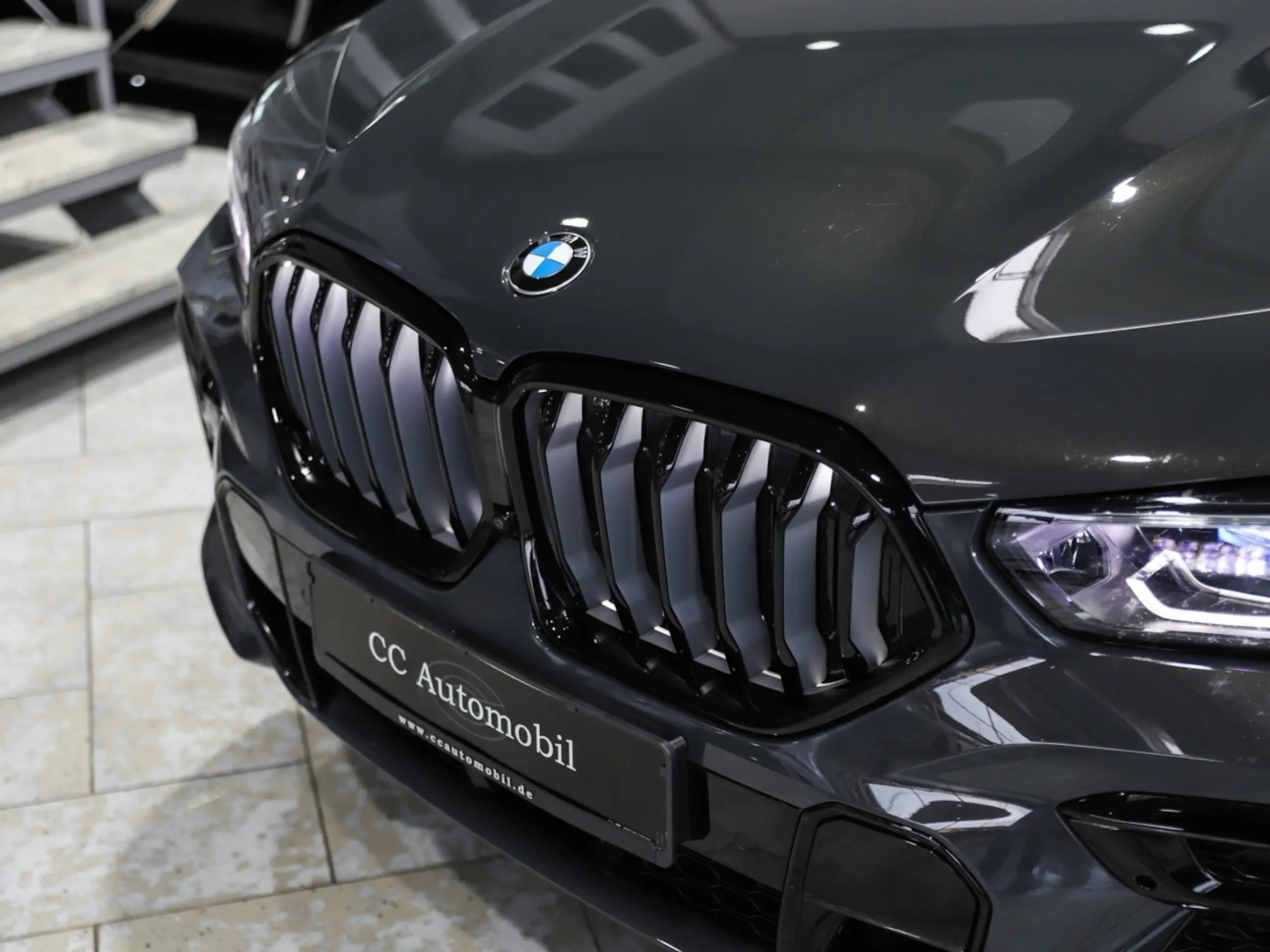 BMW - X6