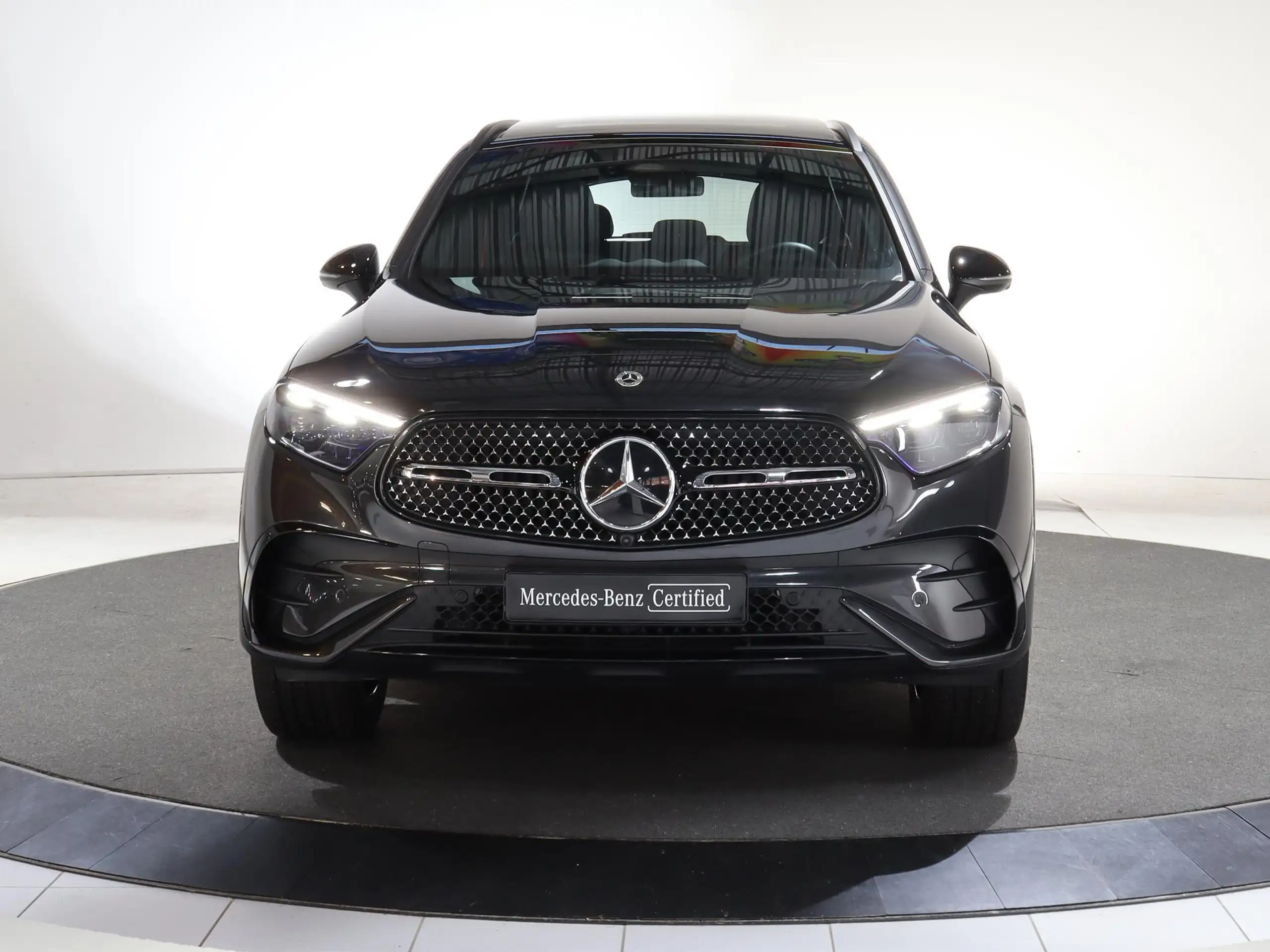 Mercedes-Benz - GLC 300