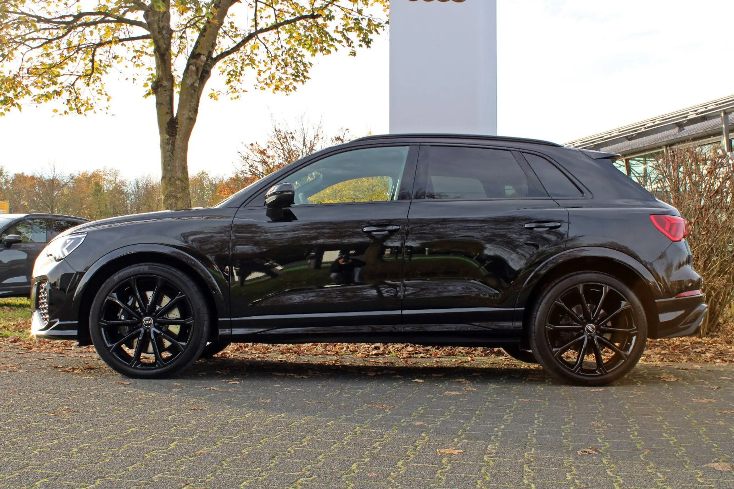 Audi - RS Q3