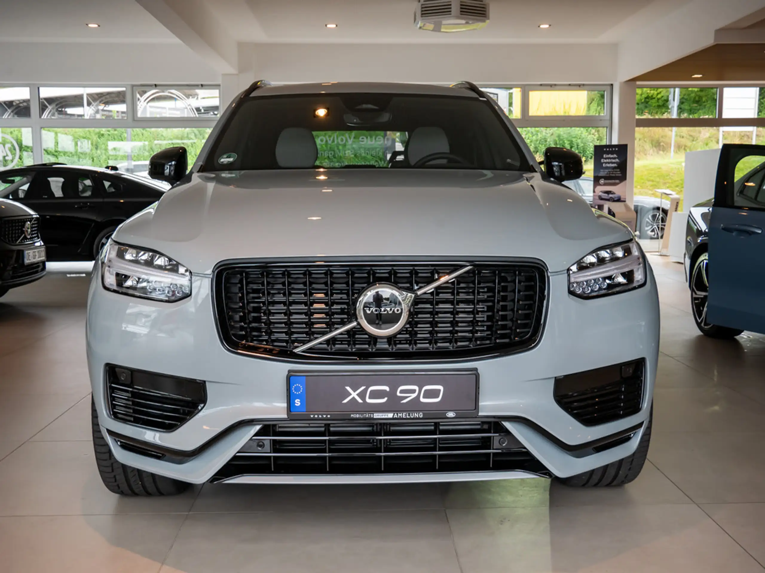 Volvo - XC90