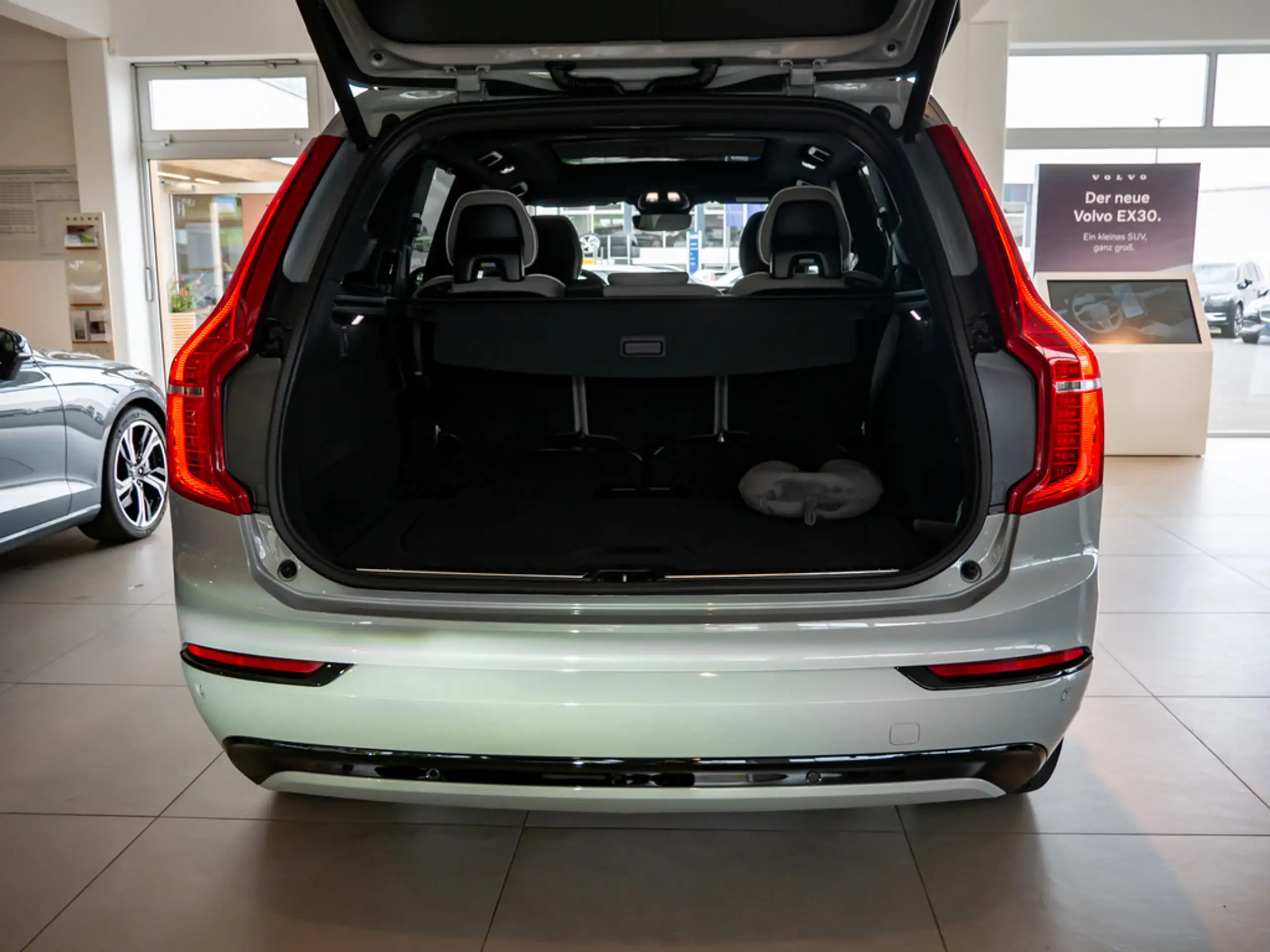 Volvo - XC90