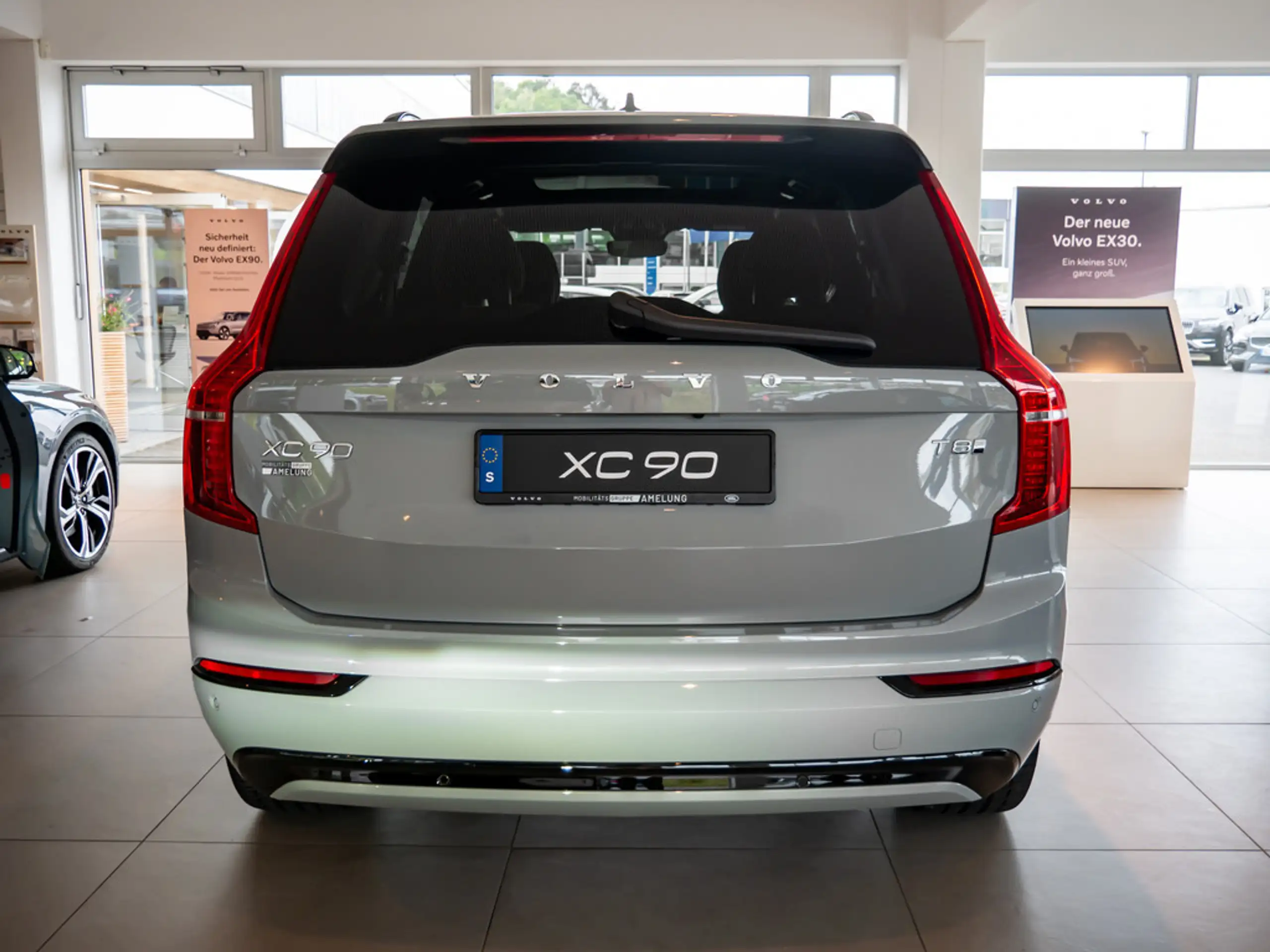 Volvo - XC90