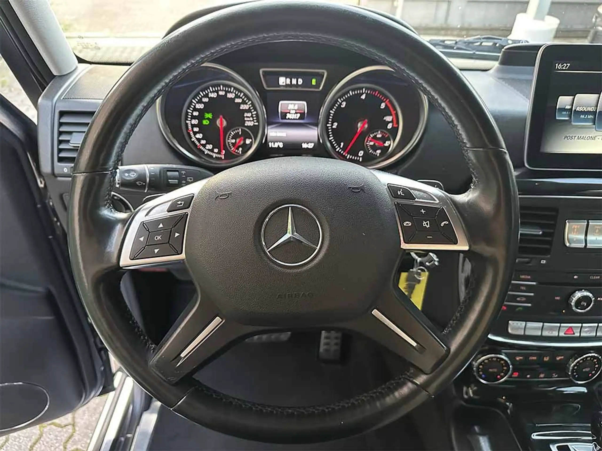 Mercedes-Benz - G 350