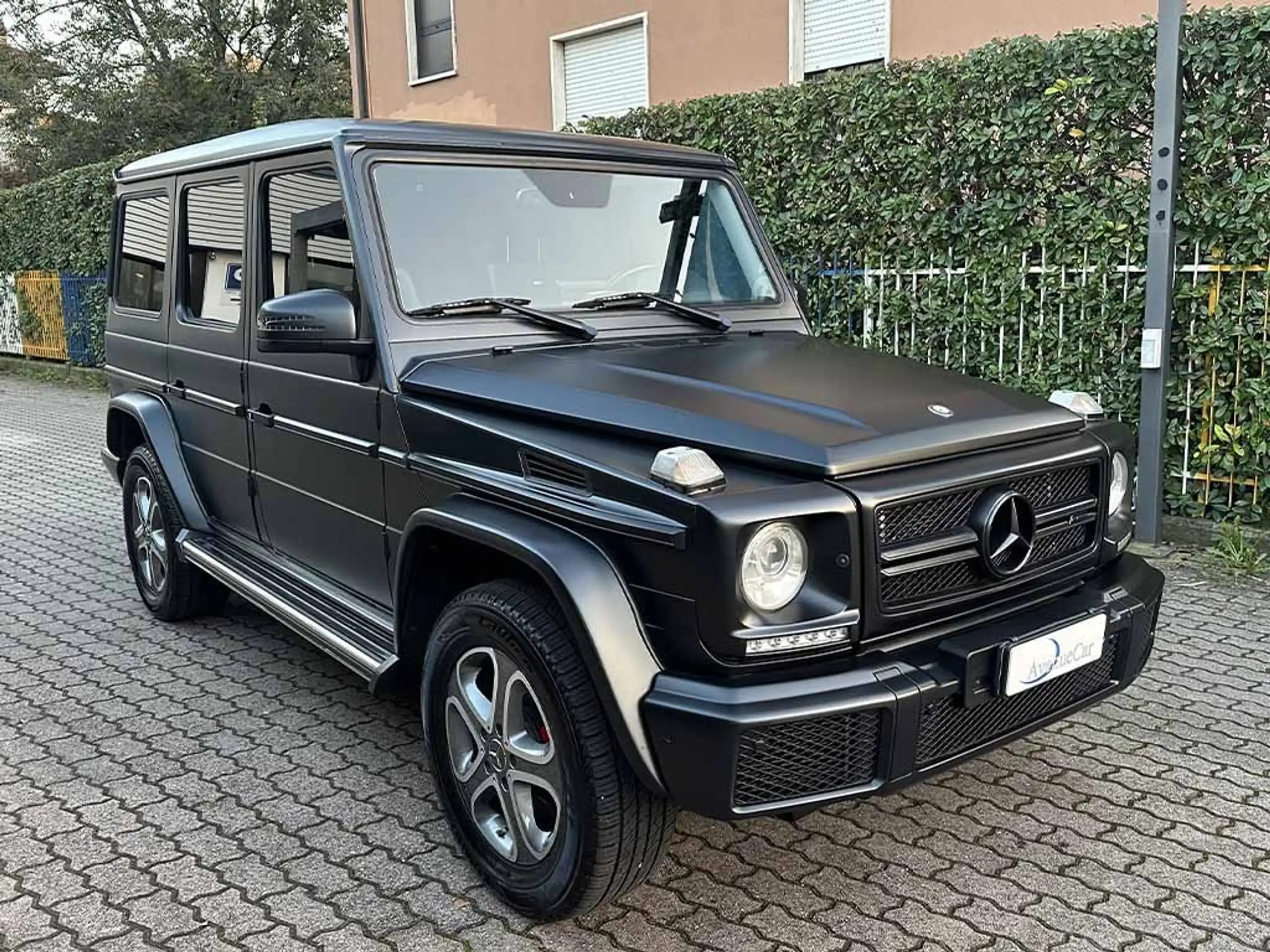 Mercedes-Benz - G 350