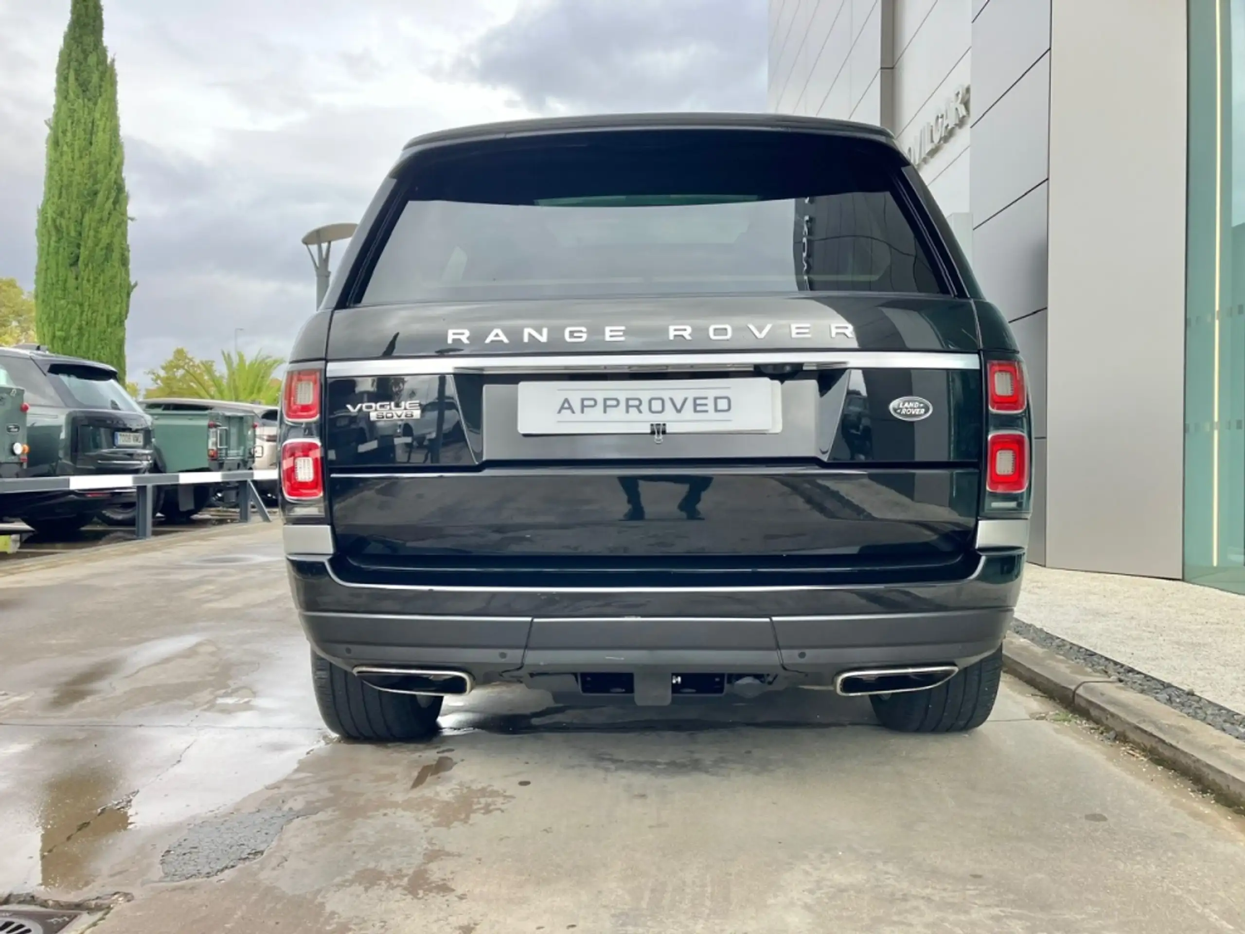 Land Rover - Range Rover