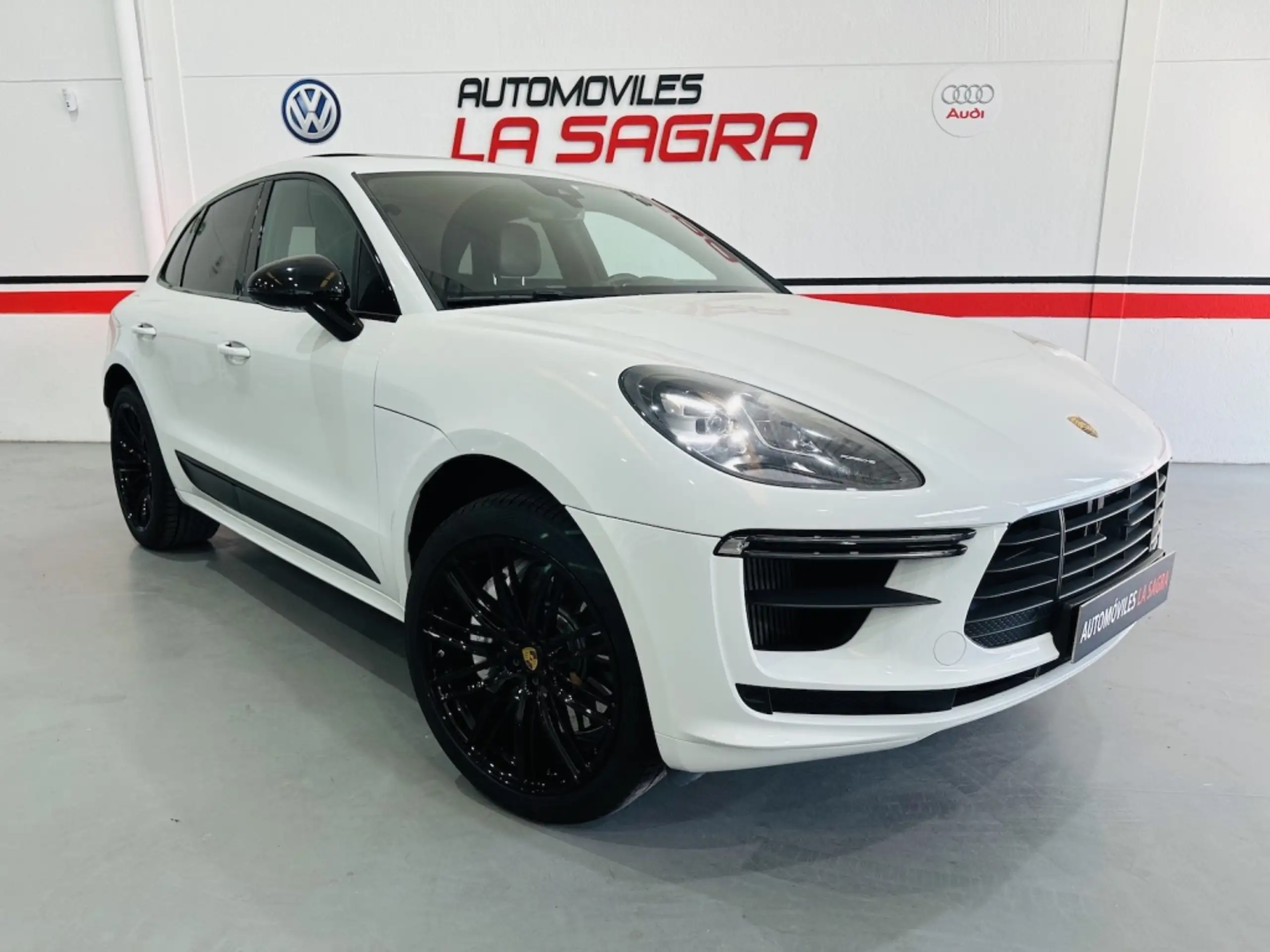 Porsche - Macan