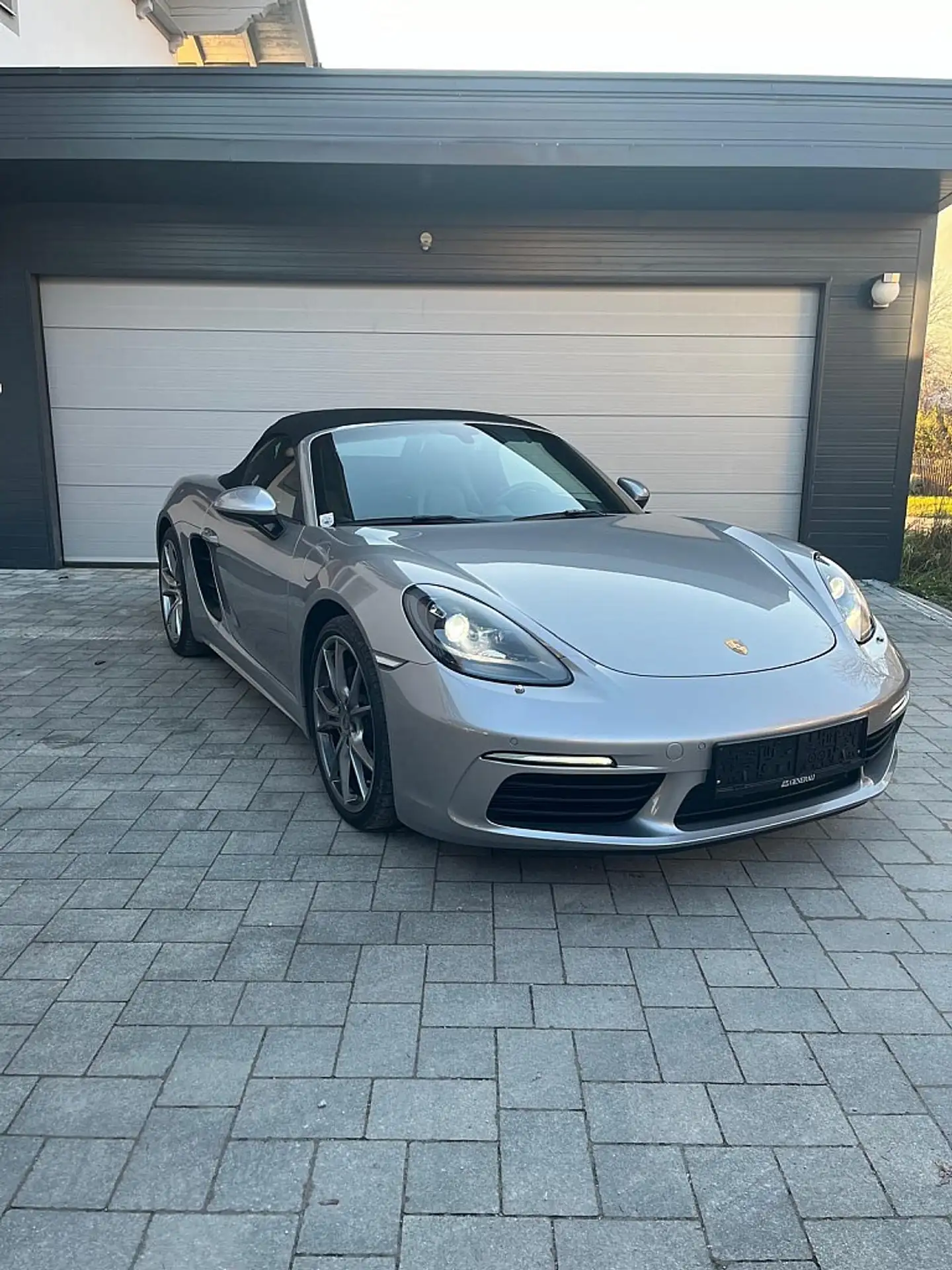 Porsche - Boxster