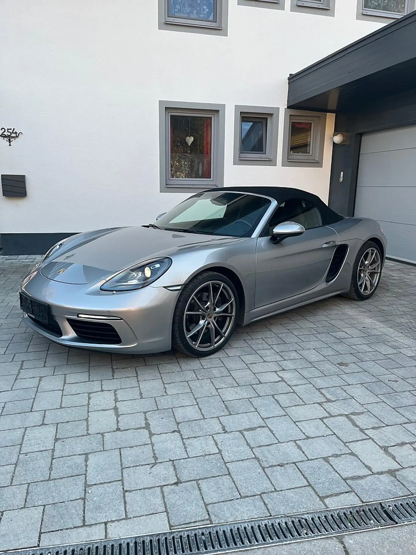 Porsche - Boxster