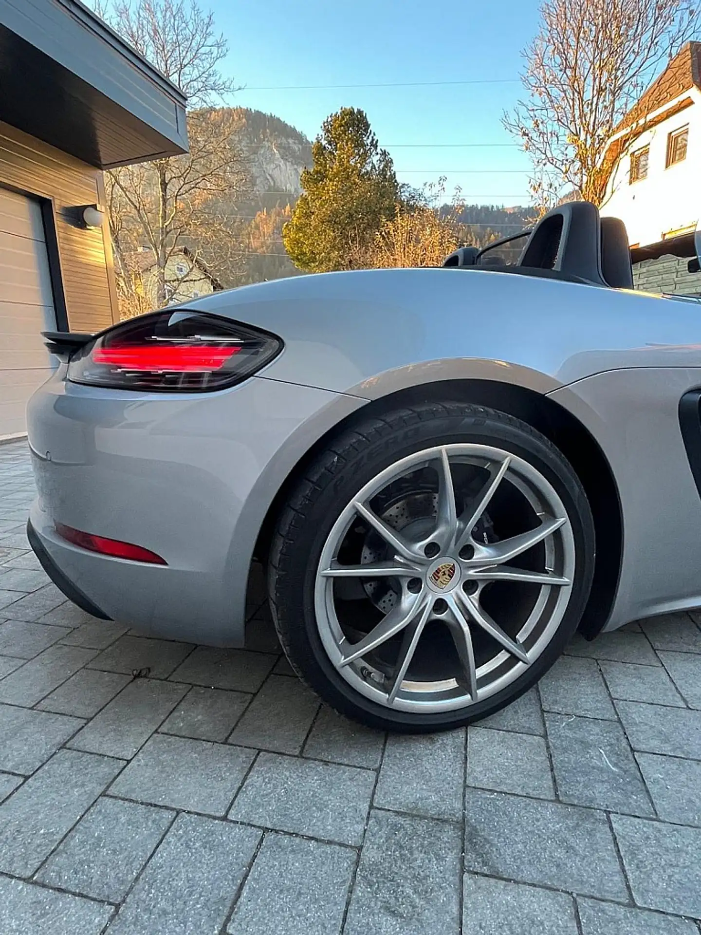 Porsche - Boxster