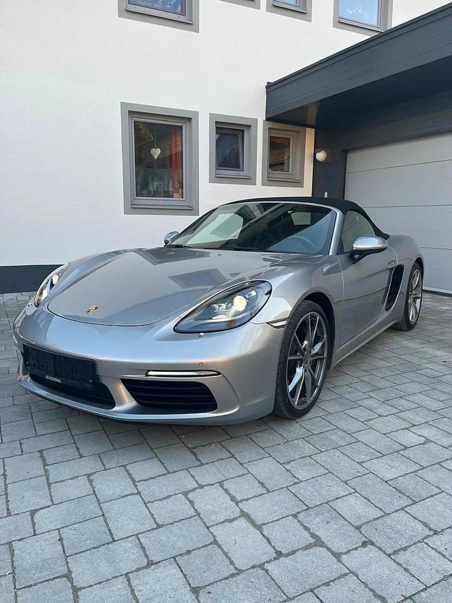 Porsche - Boxster