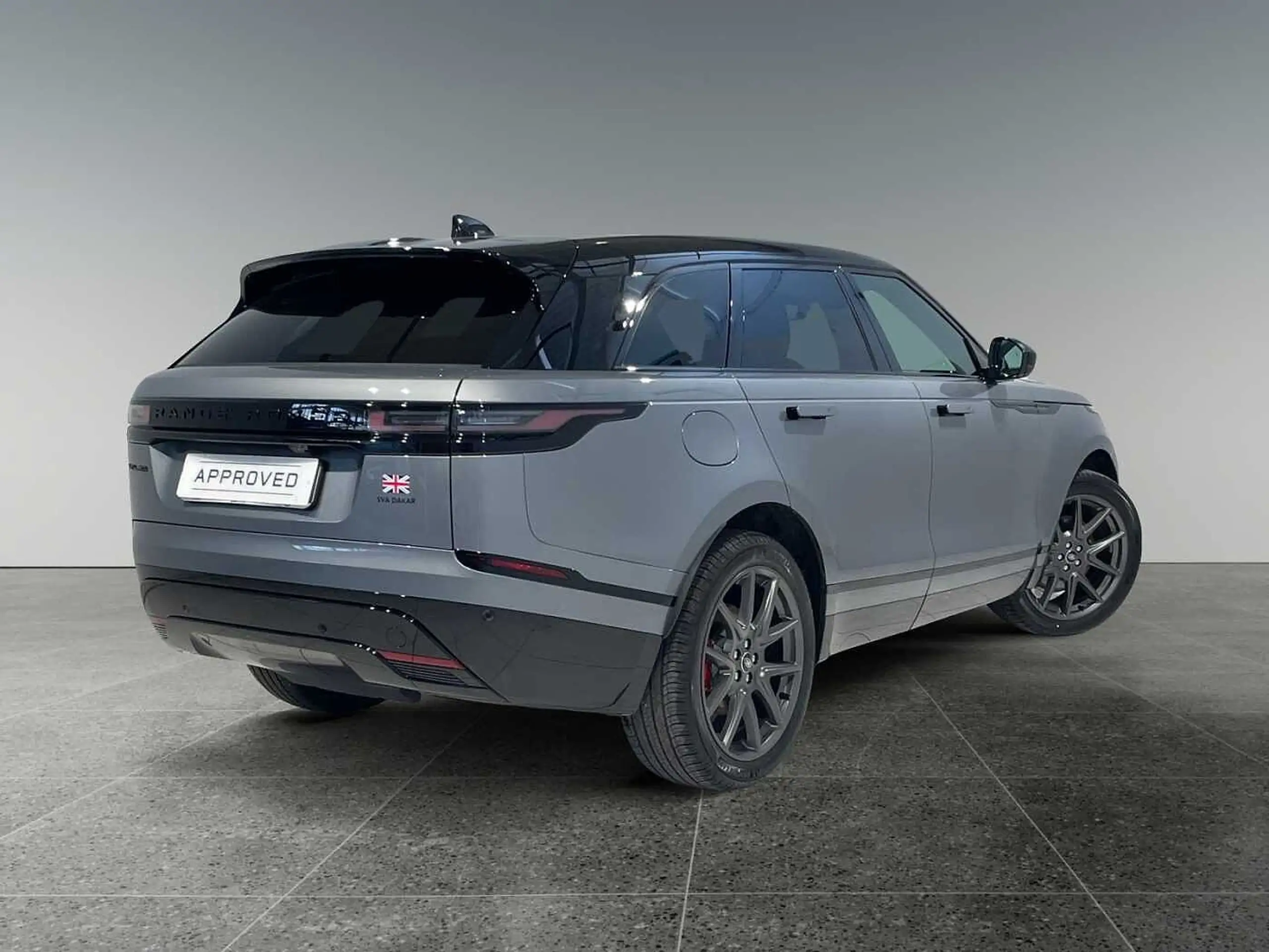 Land Rover - Range Rover Velar