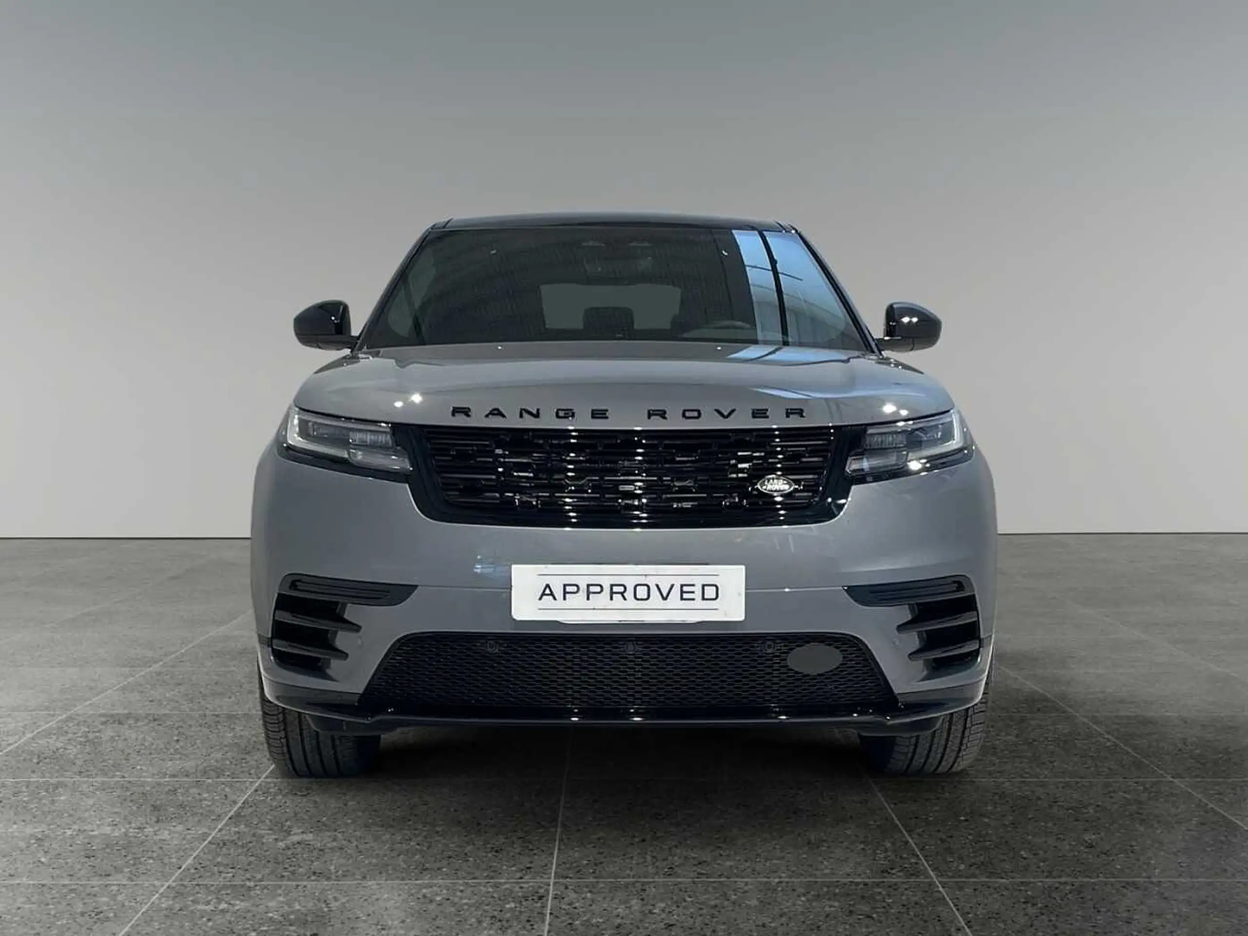 Land Rover - Range Rover Velar