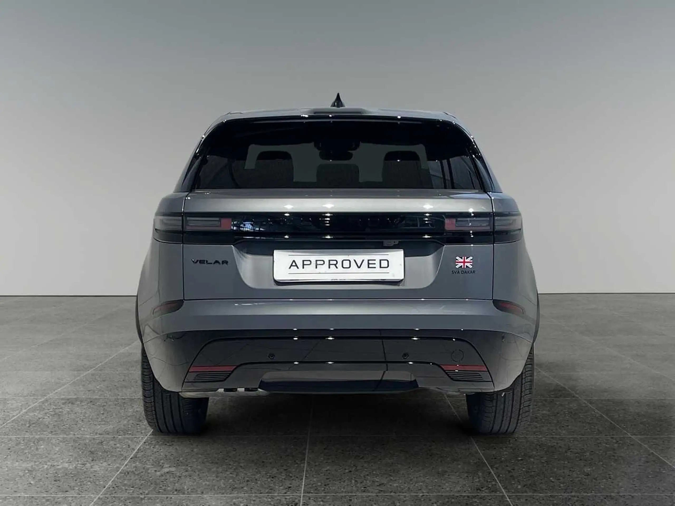 Land Rover - Range Rover Velar