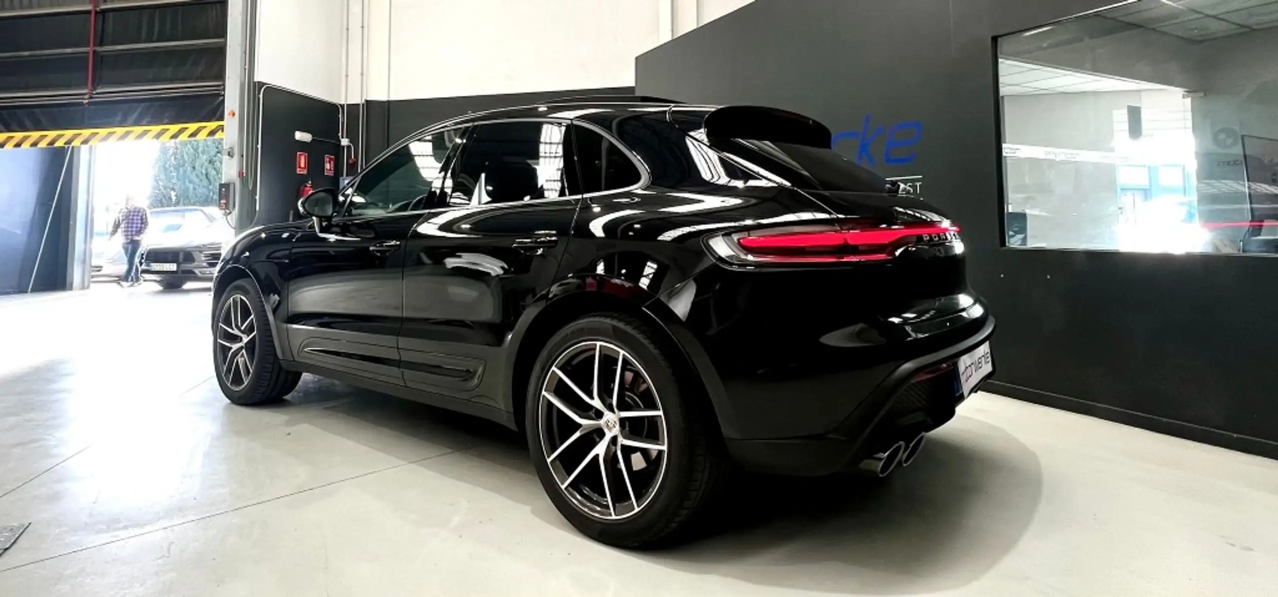 Porsche - Macan