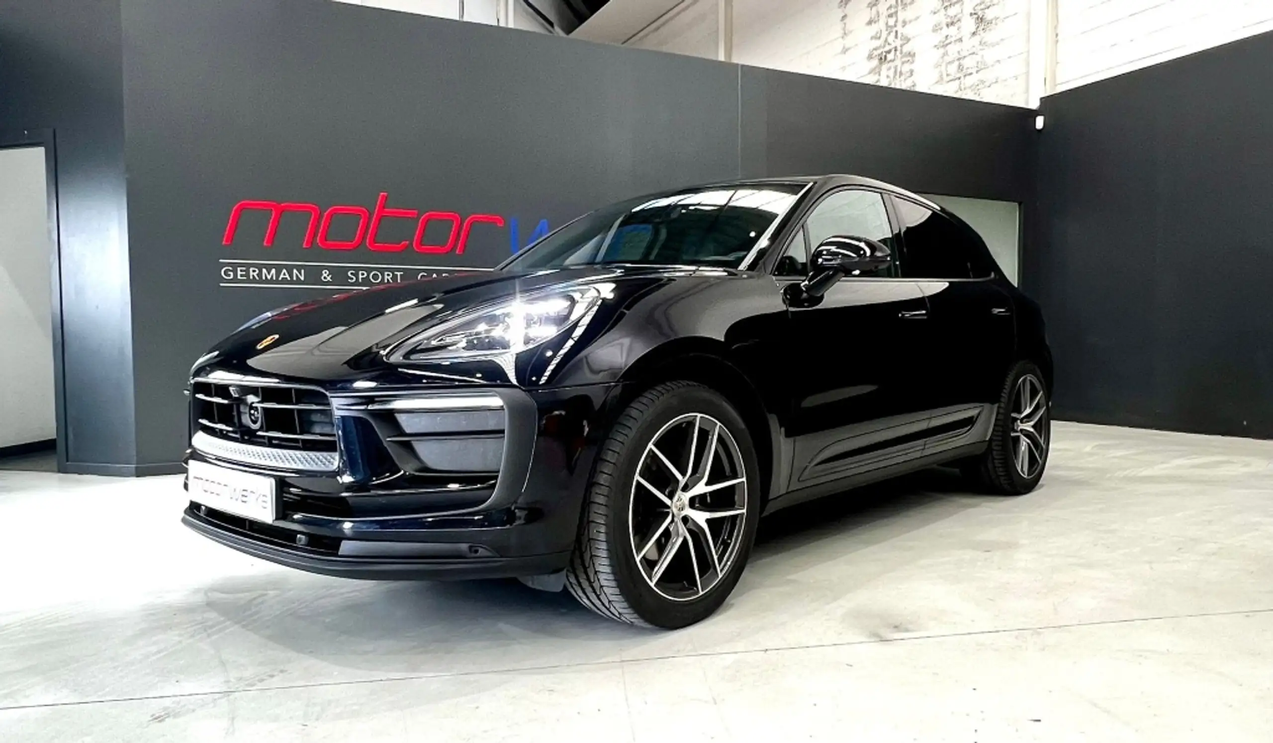 Porsche - Macan