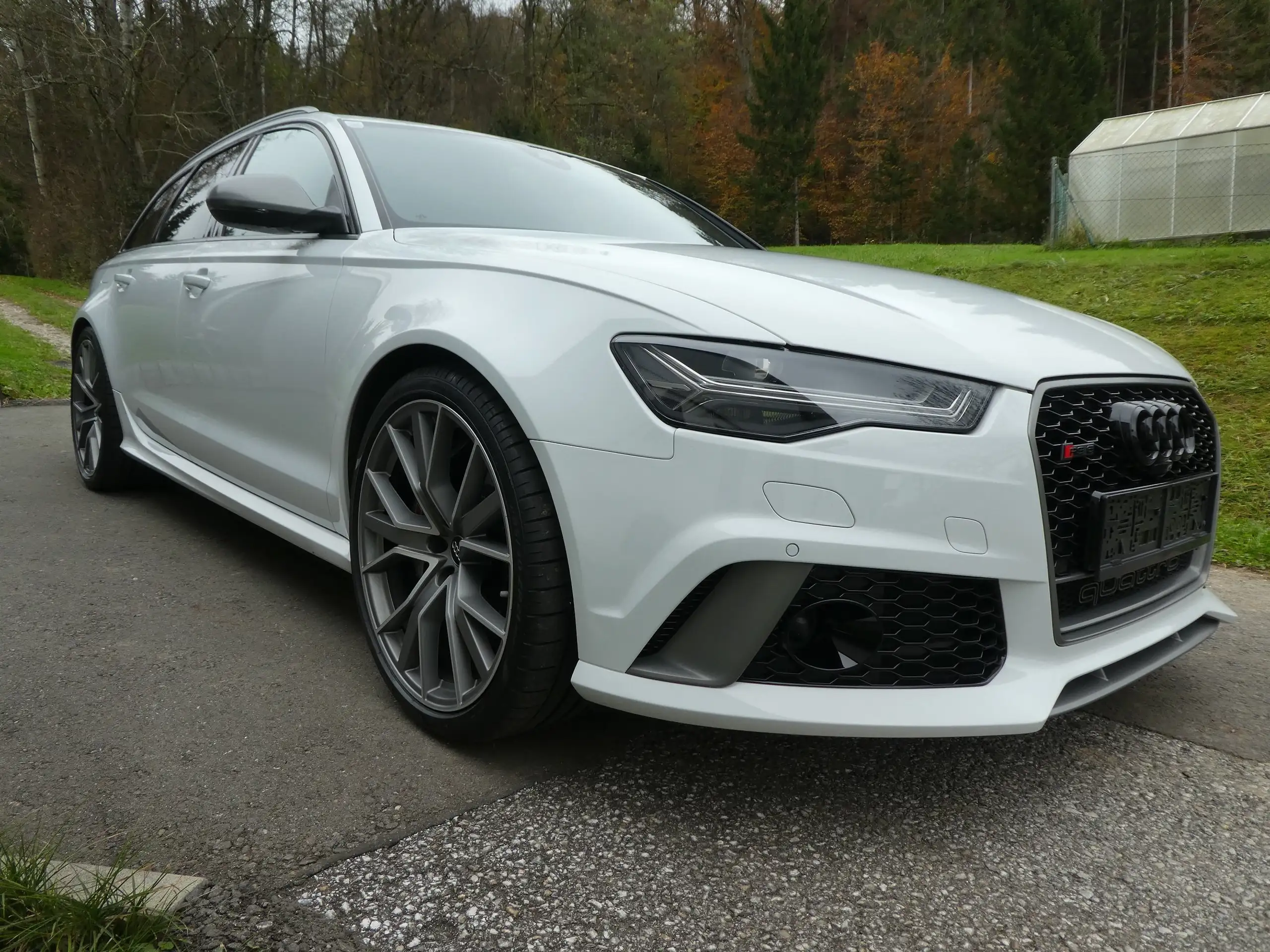 Audi - RS6