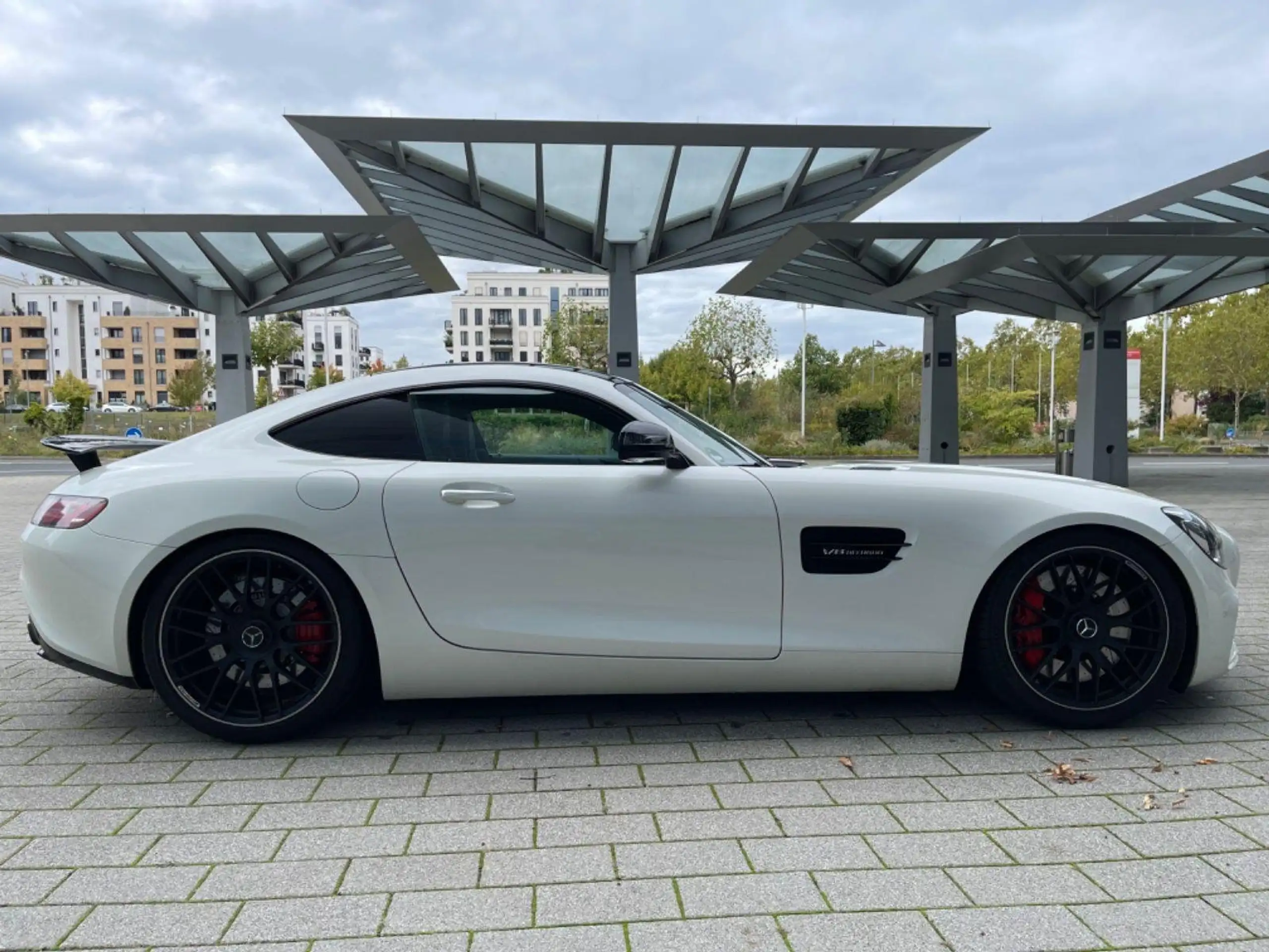 Mercedes-Benz - AMG GT