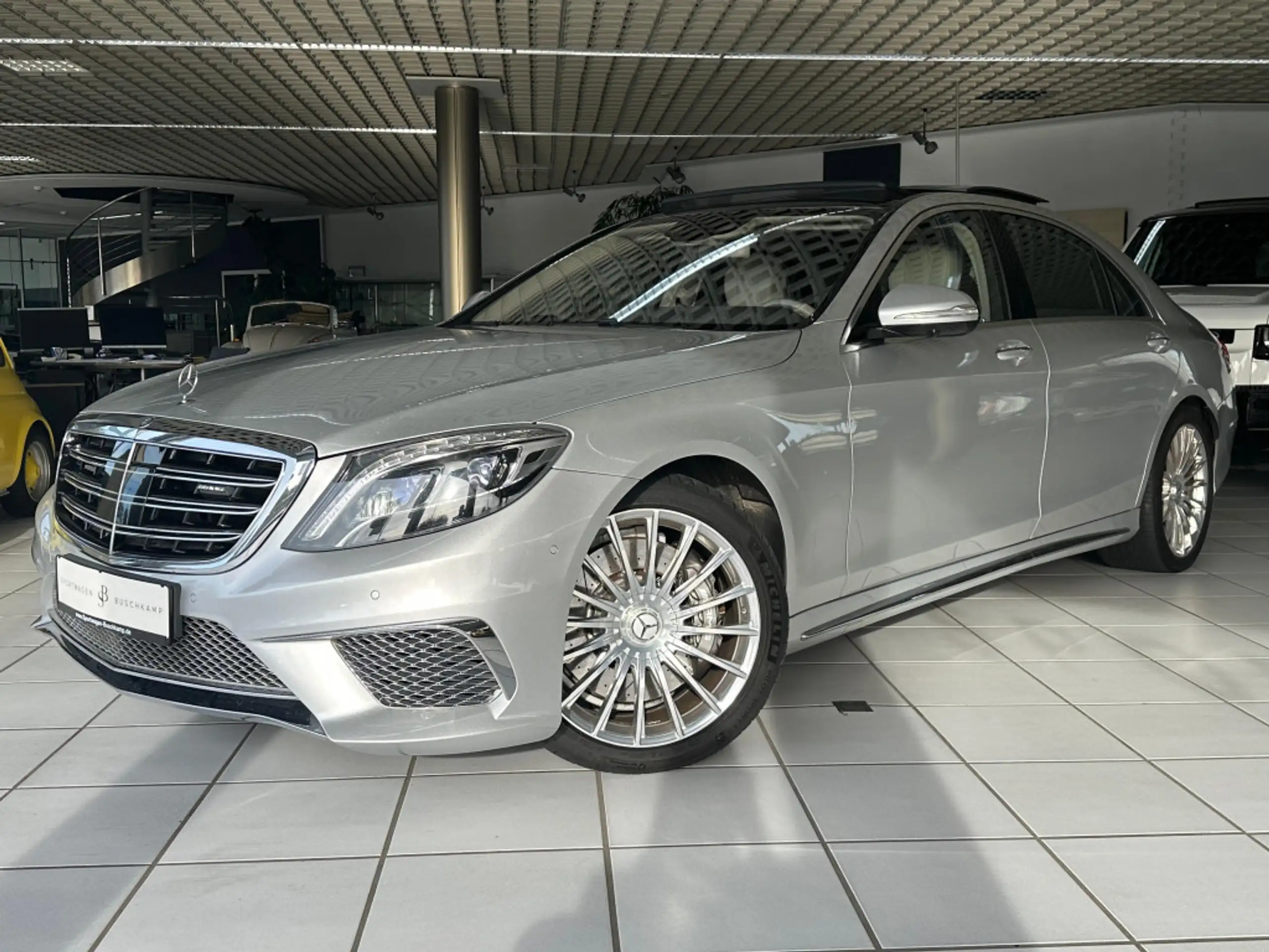 Mercedes-Benz - S 65 AMG