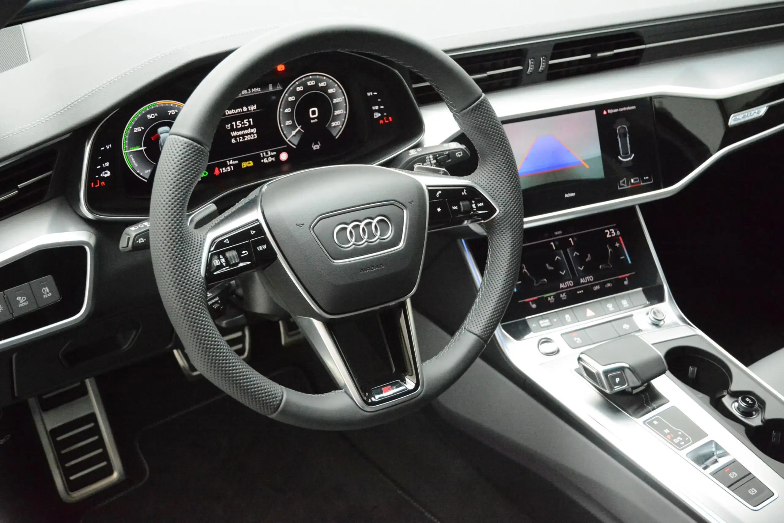 Audi - A6