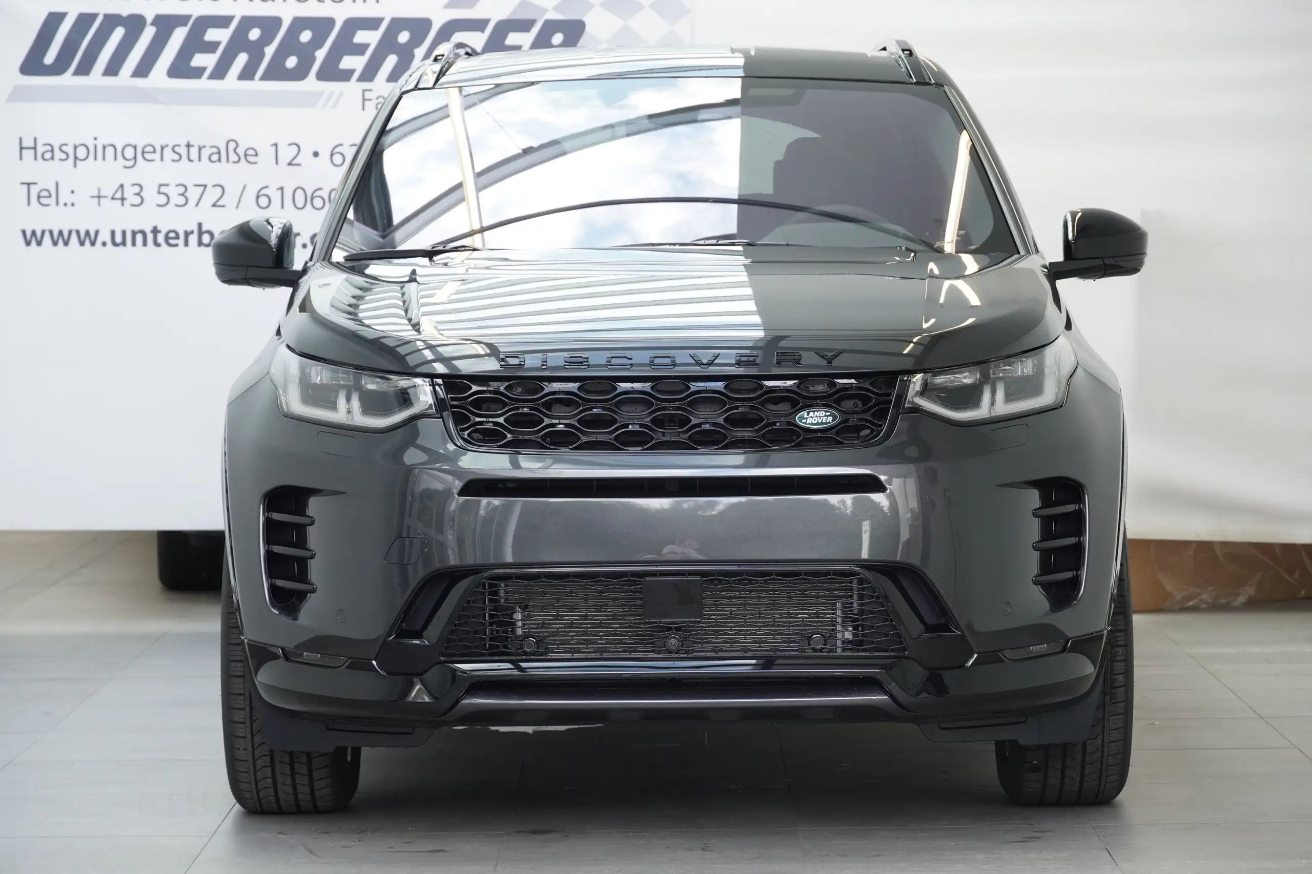 Land Rover - Discovery Sport