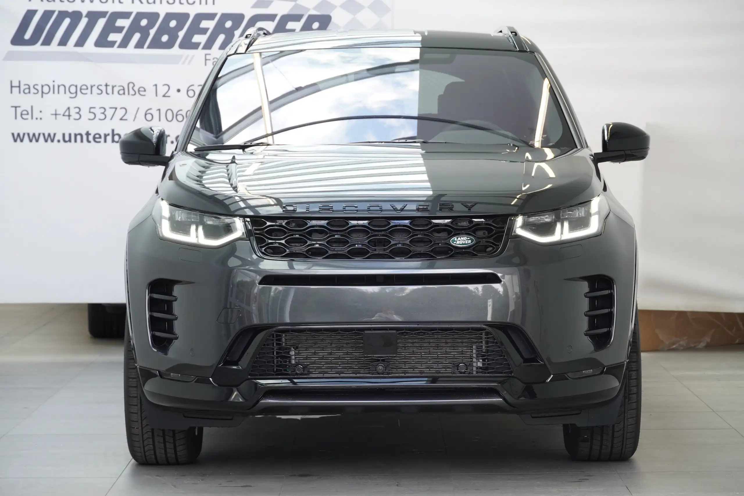 Land Rover - Discovery Sport