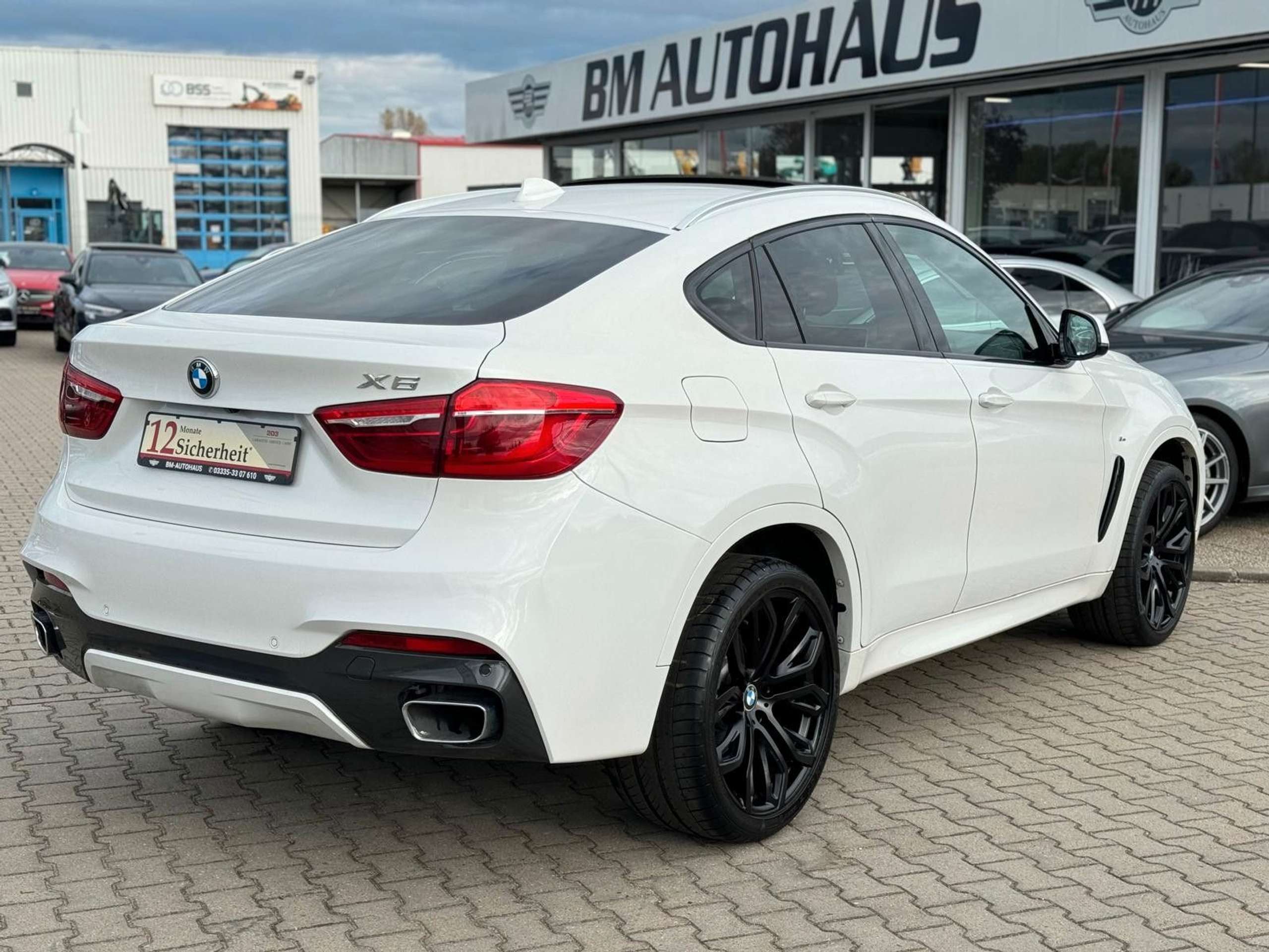 BMW - X6