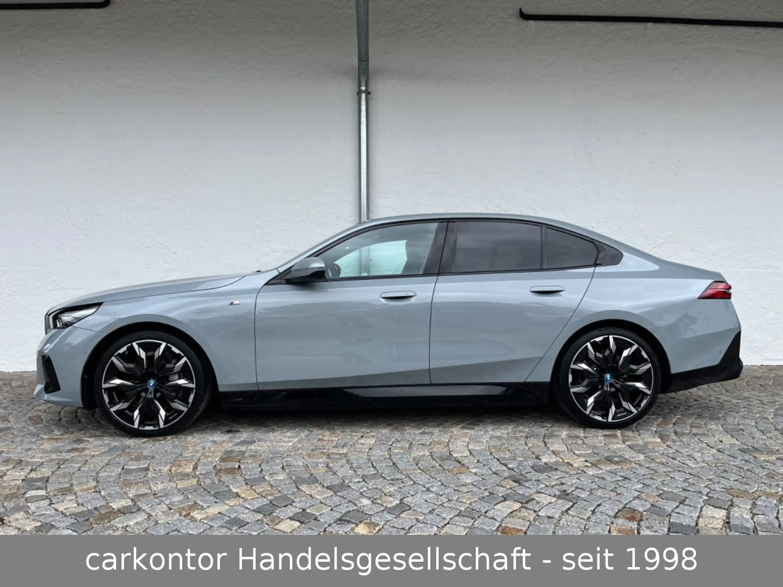 BMW i5 2023