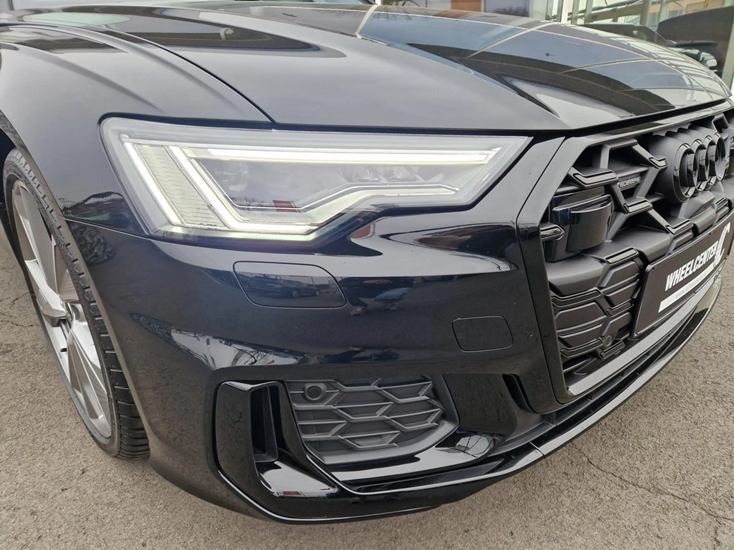 Audi - A6