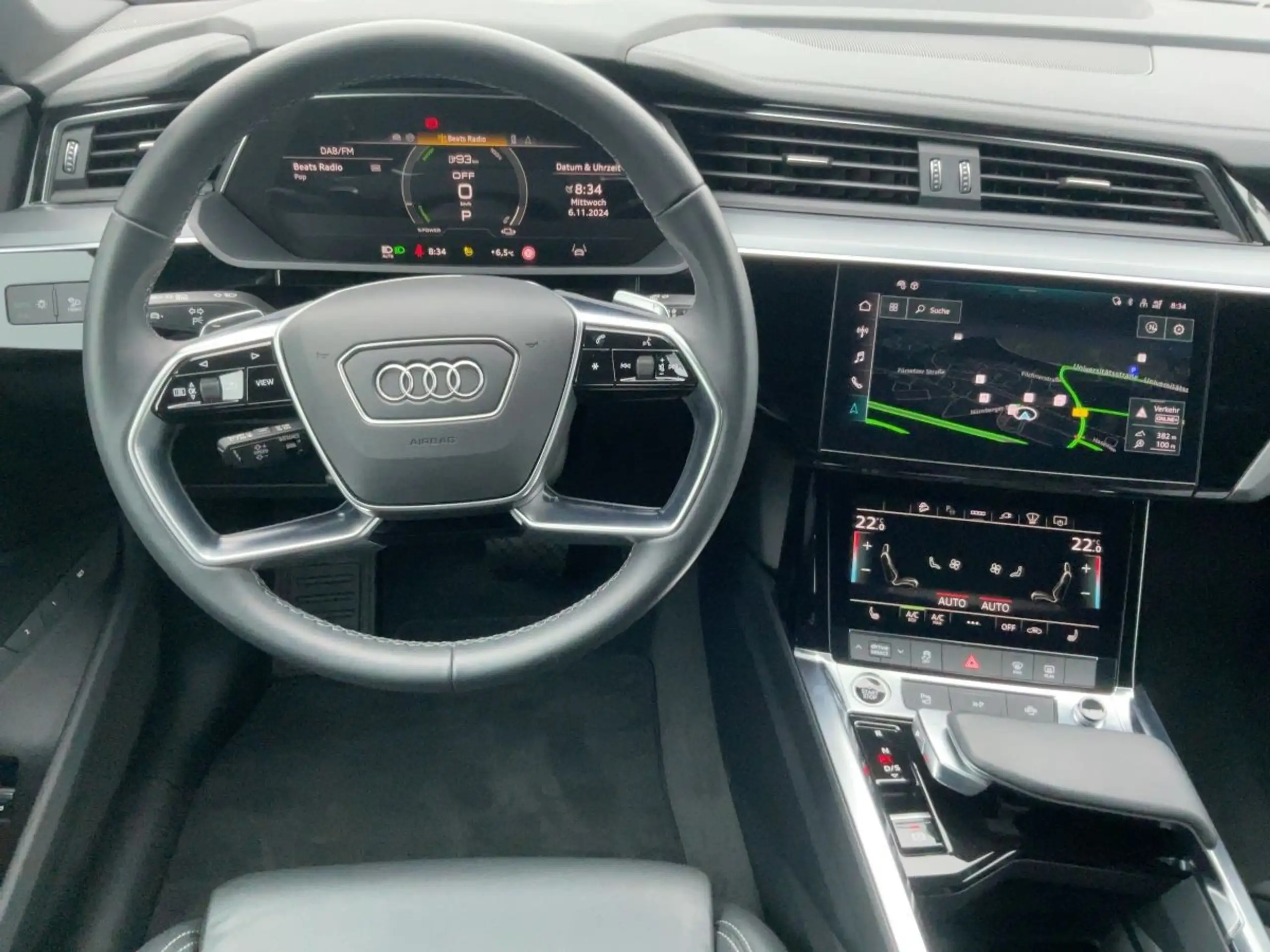 Audi - Q8 e-tron