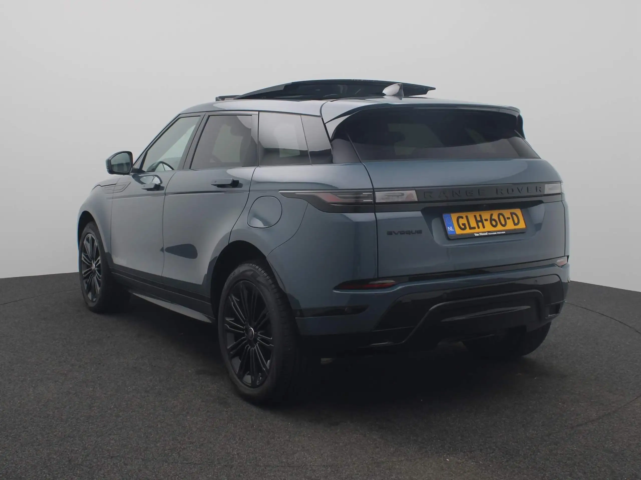 Land Rover - Range Rover Evoque