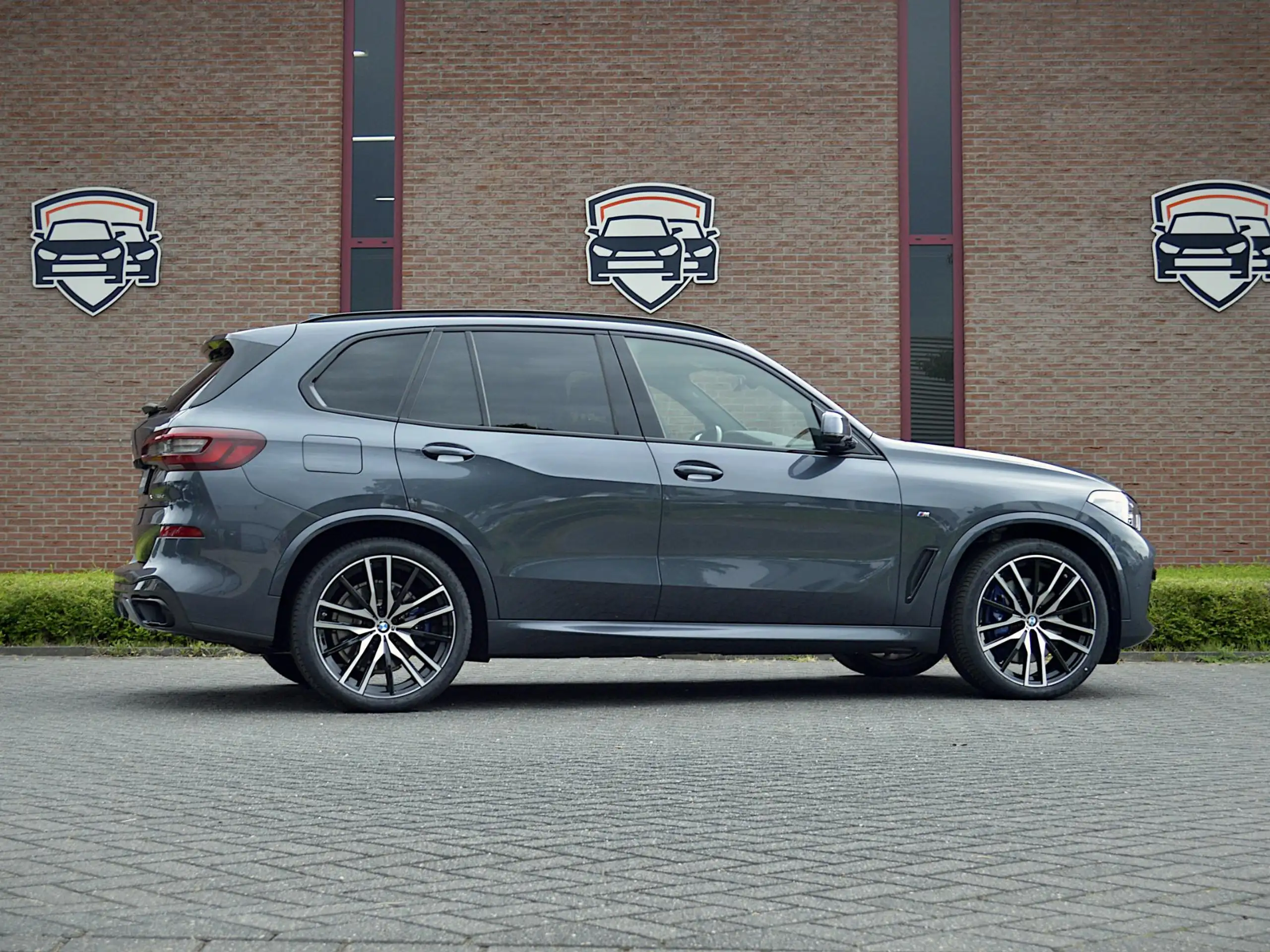 BMW - X5