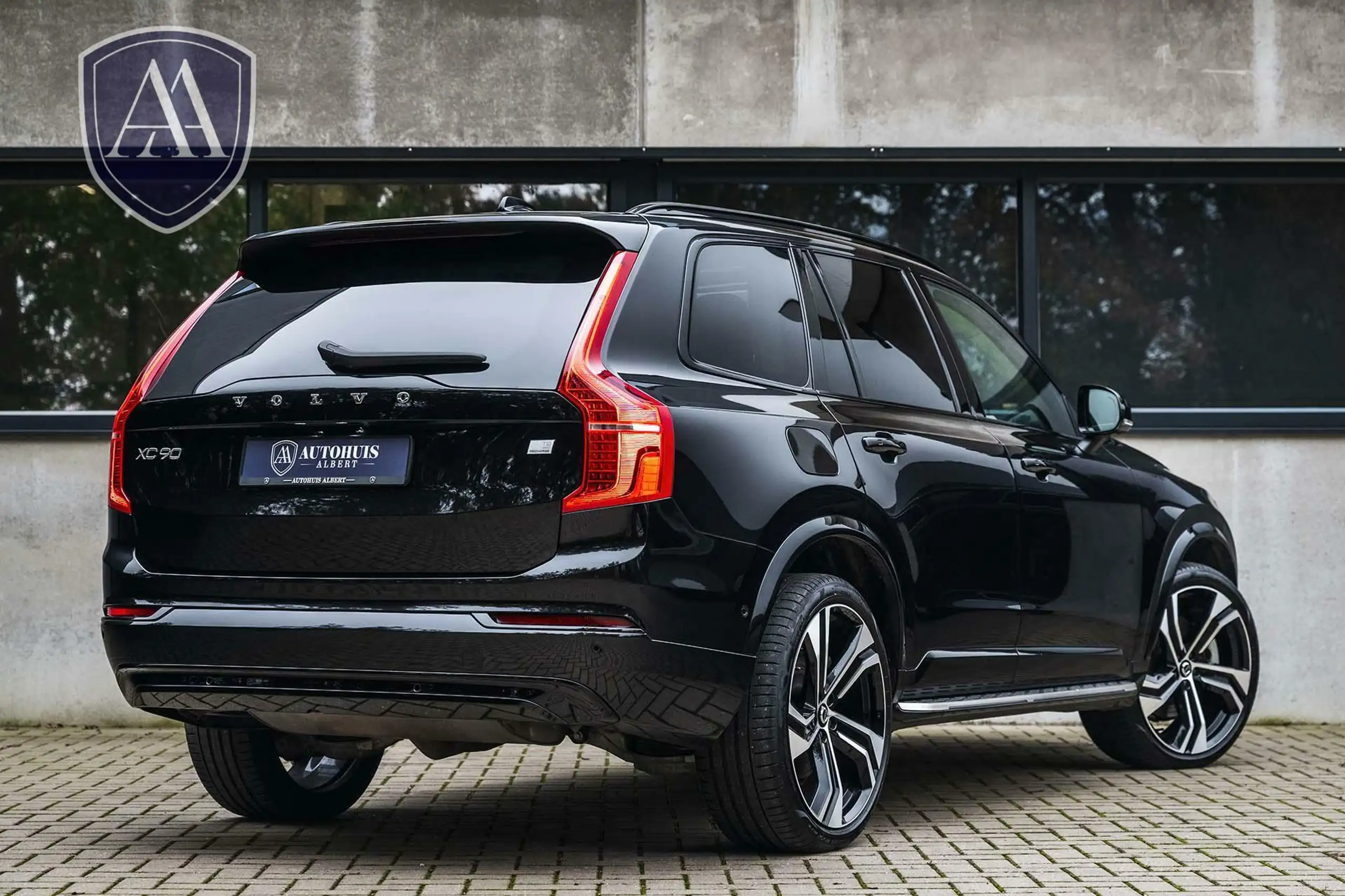 Volvo - XC90