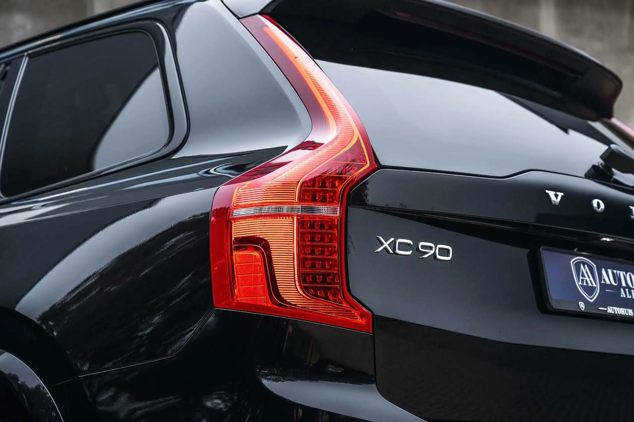 Volvo - XC90