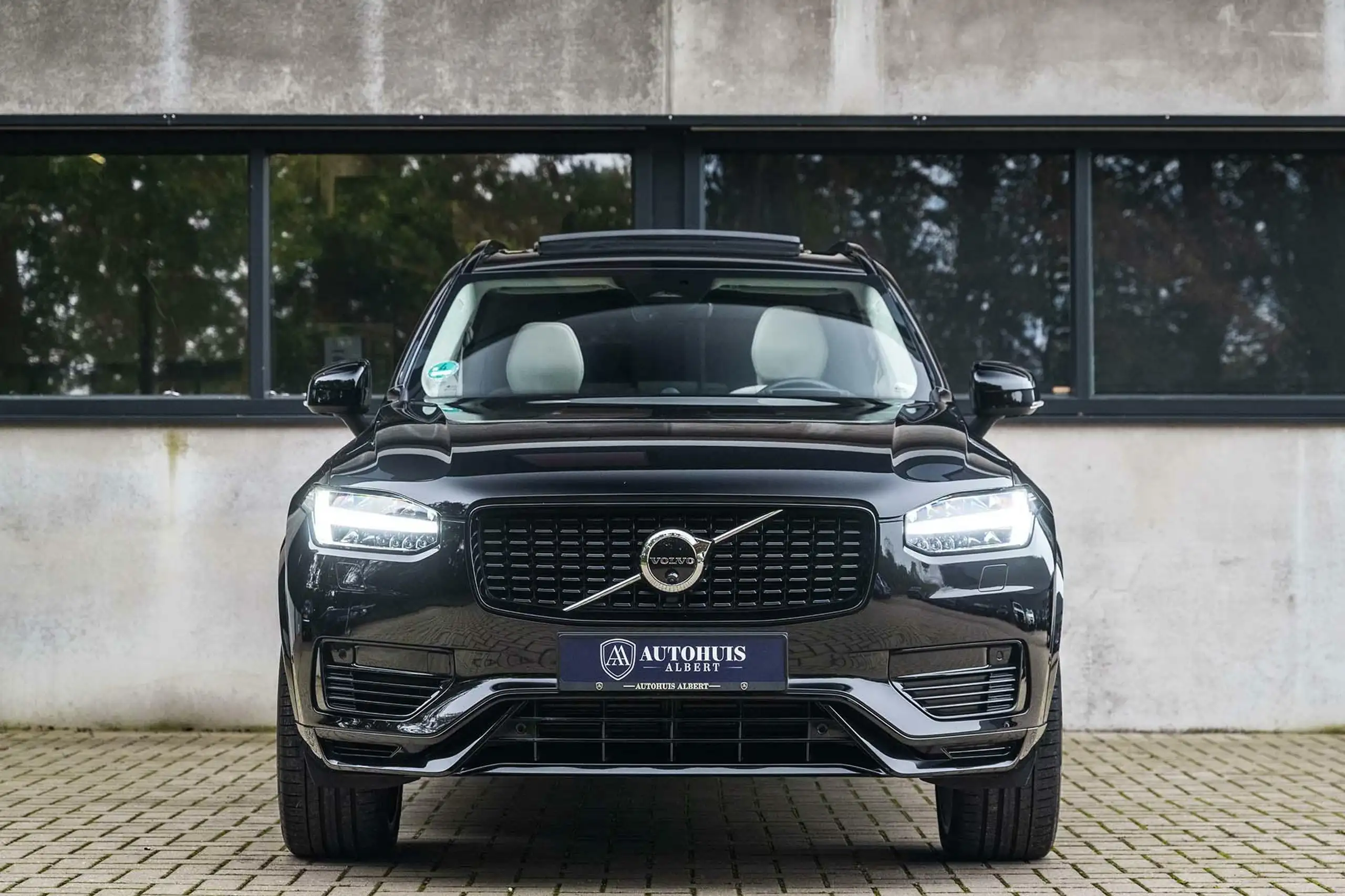 Volvo - XC90