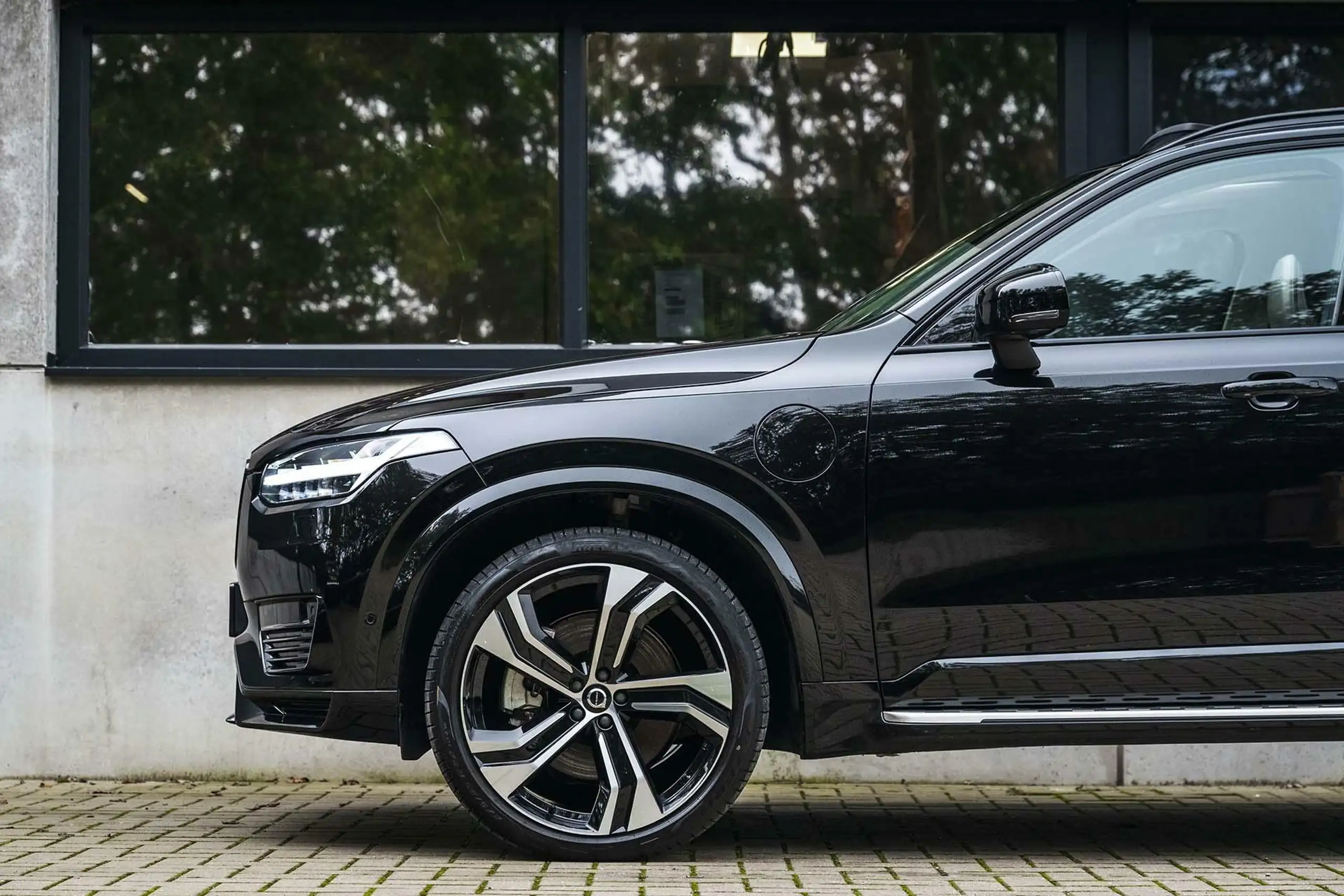 Volvo - XC90