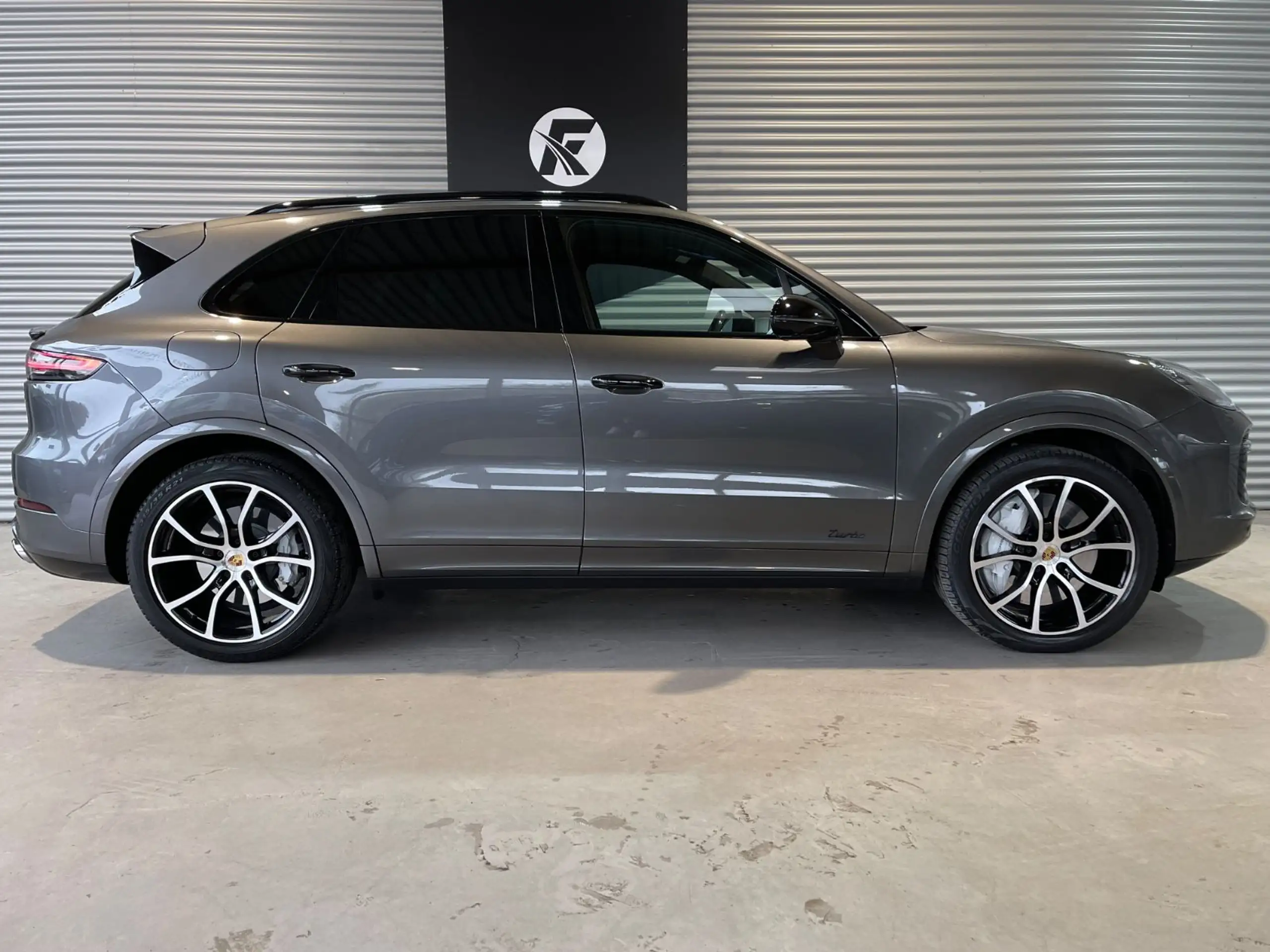 Porsche - Cayenne