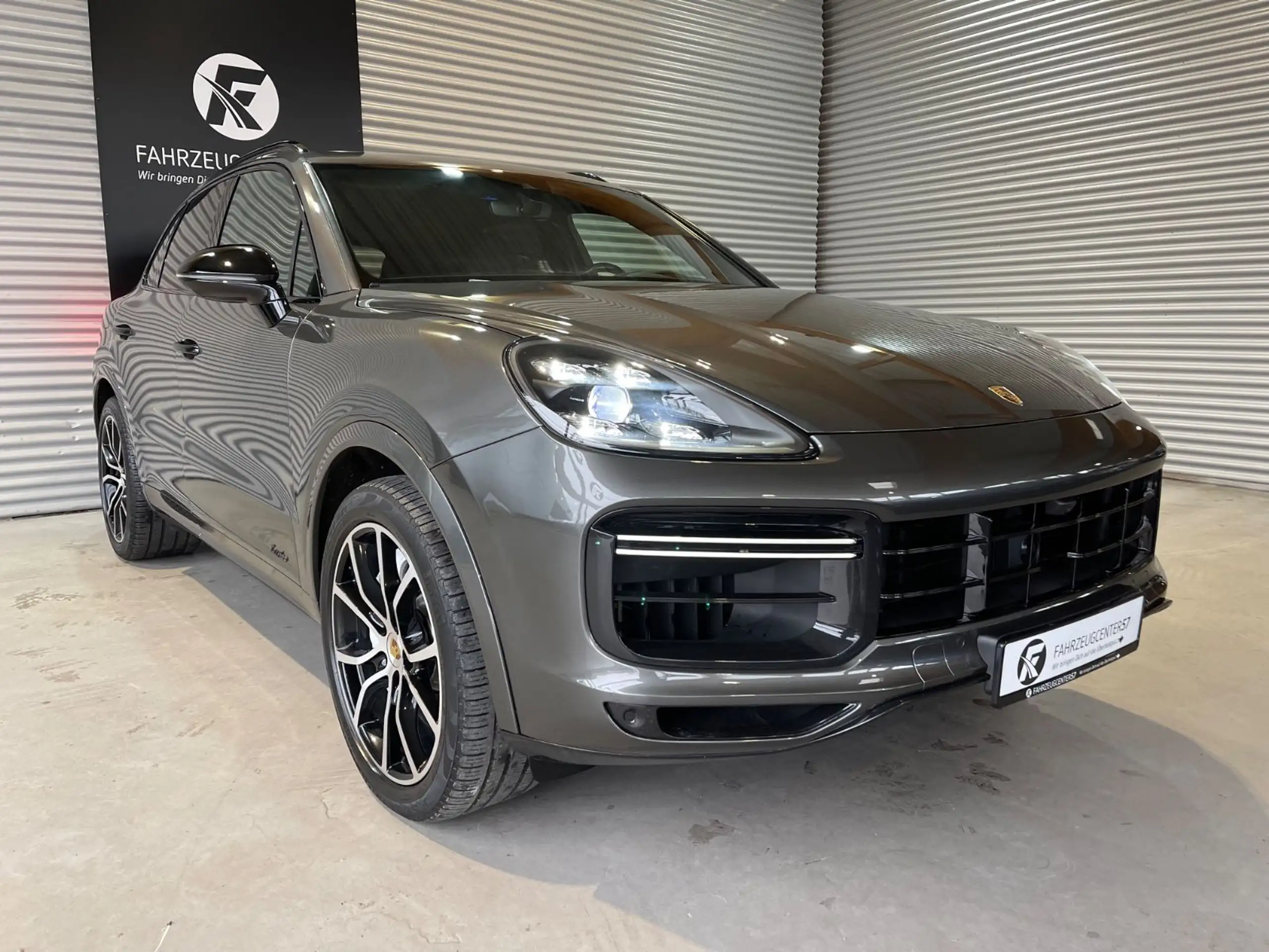 Porsche - Cayenne