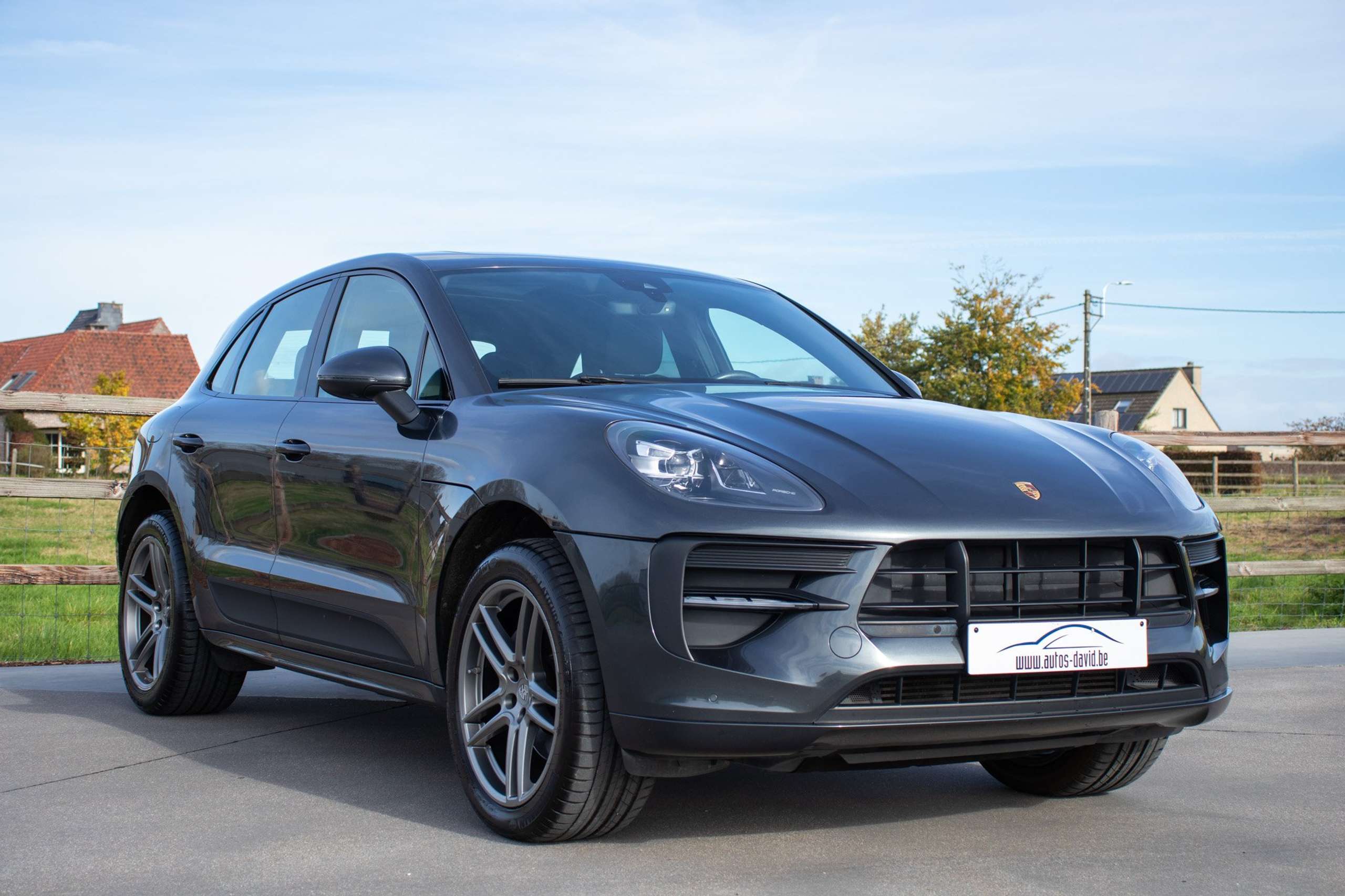 Porsche - Macan