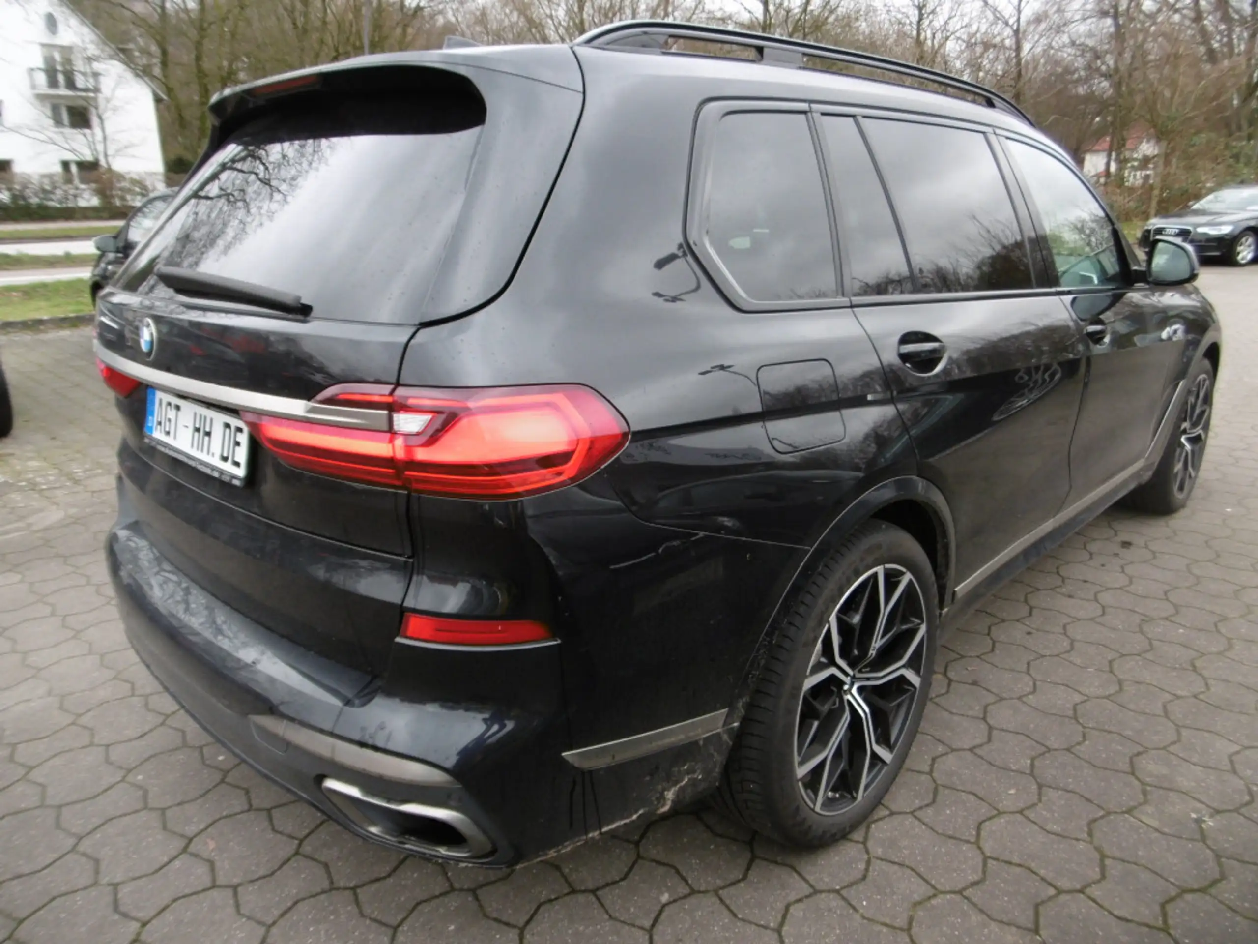 BMW - X7