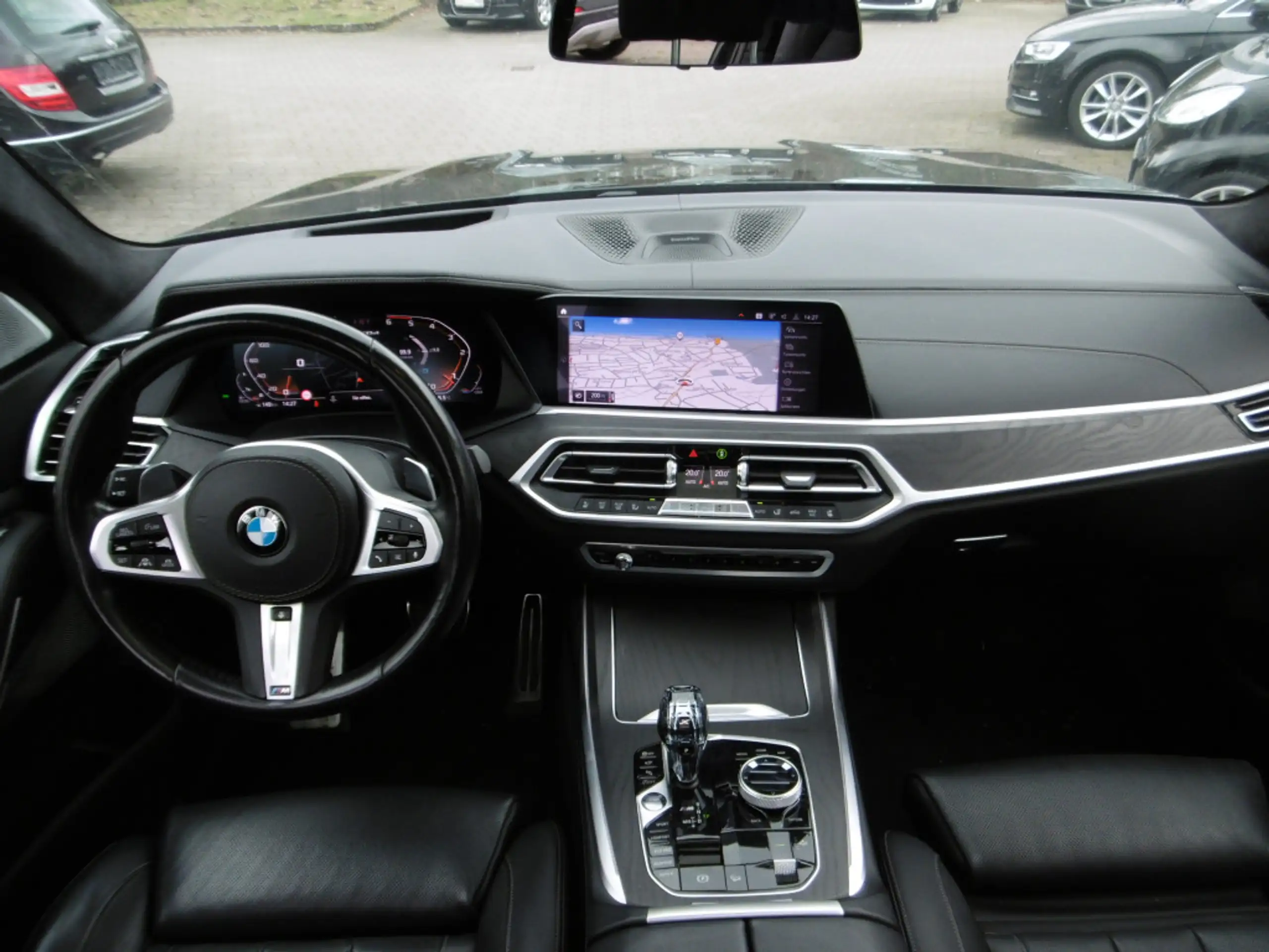 BMW - X7