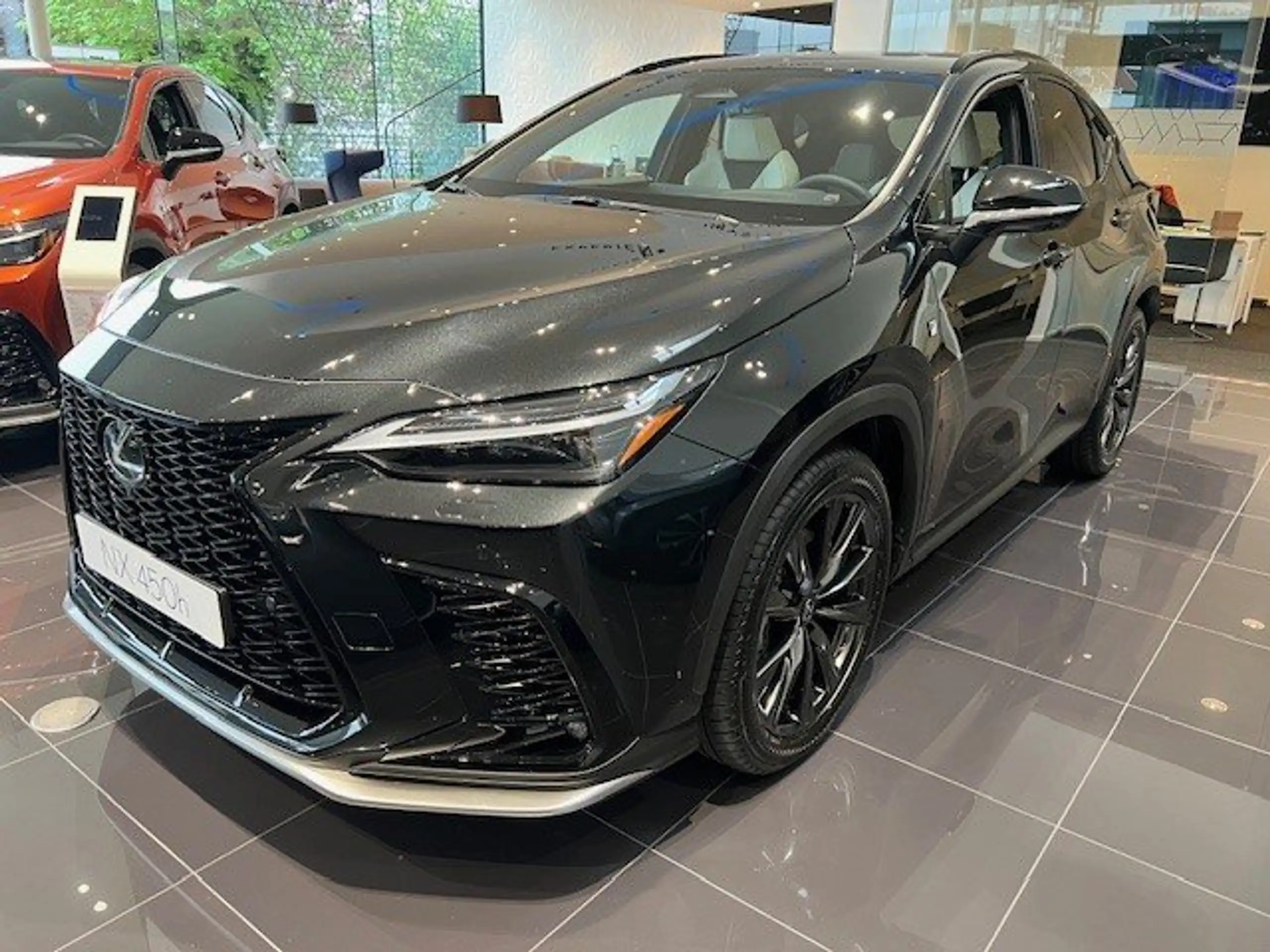 Lexus NX 450h+ 2006